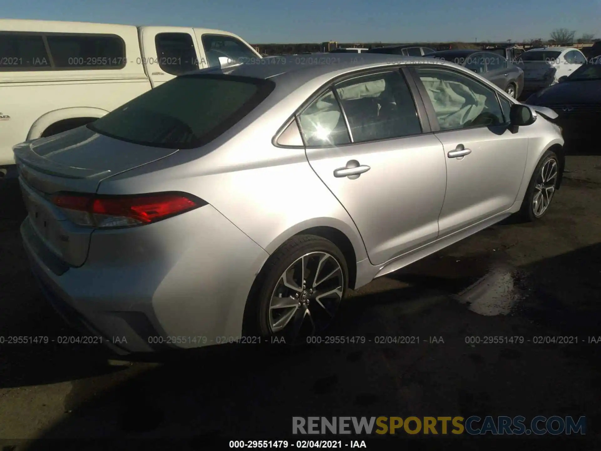 4 Photograph of a damaged car JTDS4RCE0LJ016304 TOYOTA COROLLA 2020