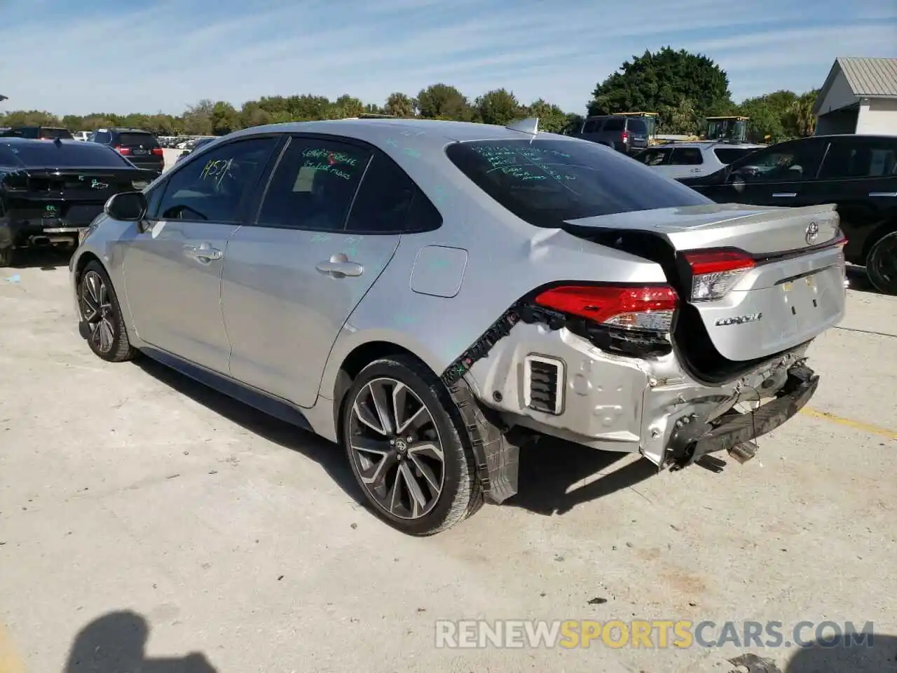 3 Photograph of a damaged car JTDS4RCE0LJ017615 TOYOTA COROLLA 2020