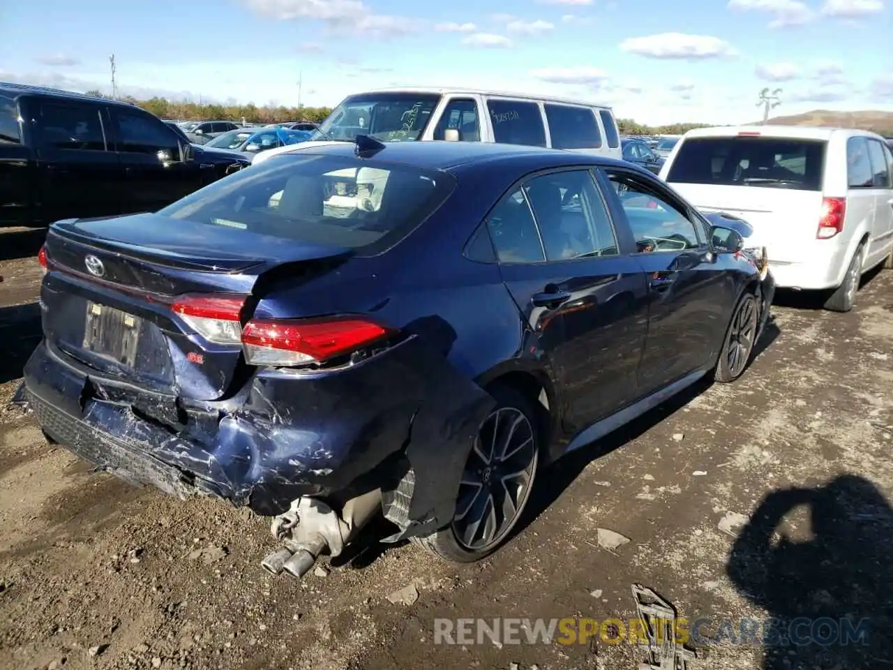 4 Photograph of a damaged car JTDS4RCE0LJ017808 TOYOTA COROLLA 2020