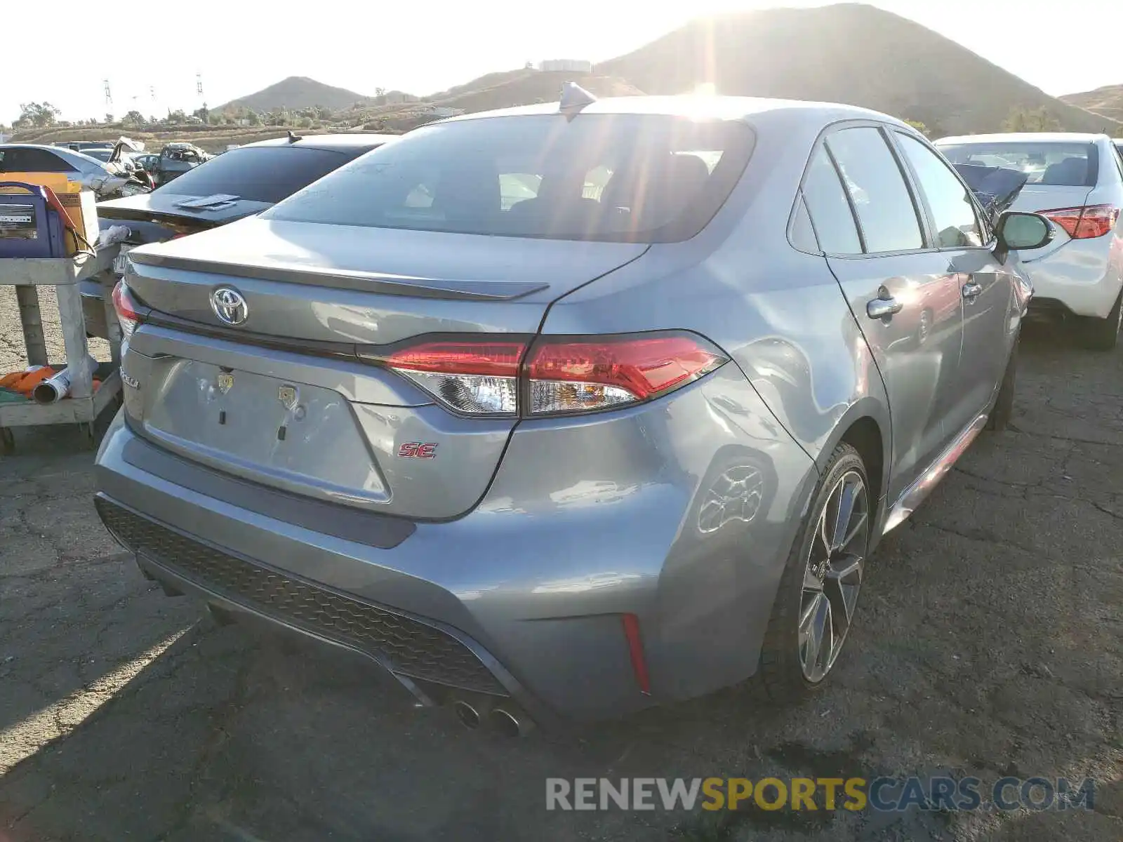 4 Photograph of a damaged car JTDS4RCE0LJ017971 TOYOTA COROLLA 2020