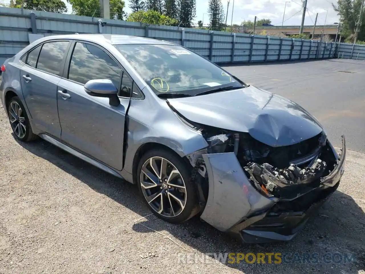 1 Photograph of a damaged car JTDS4RCE0LJ020398 TOYOTA COROLLA 2020