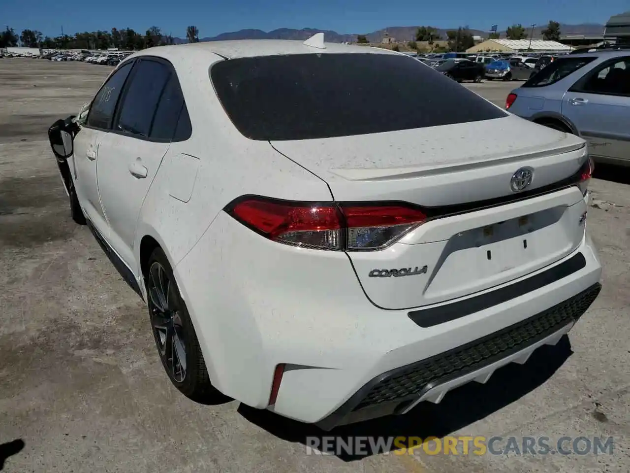 3 Photograph of a damaged car JTDS4RCE0LJ020627 TOYOTA COROLLA 2020