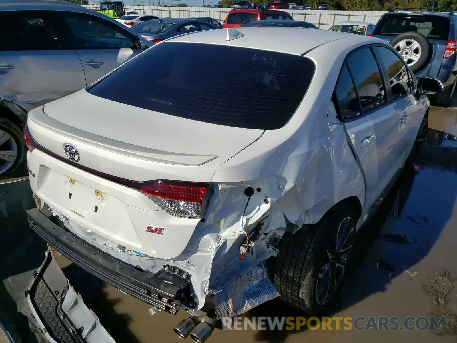 4 Photograph of a damaged car JTDS4RCE0LJ021390 TOYOTA COROLLA 2020