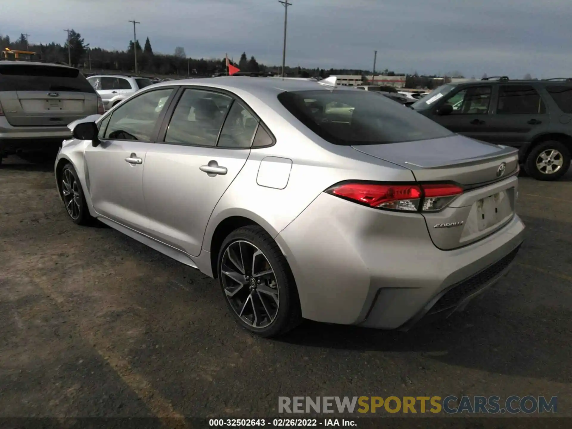 3 Photograph of a damaged car JTDS4RCE0LJ023625 TOYOTA COROLLA 2020