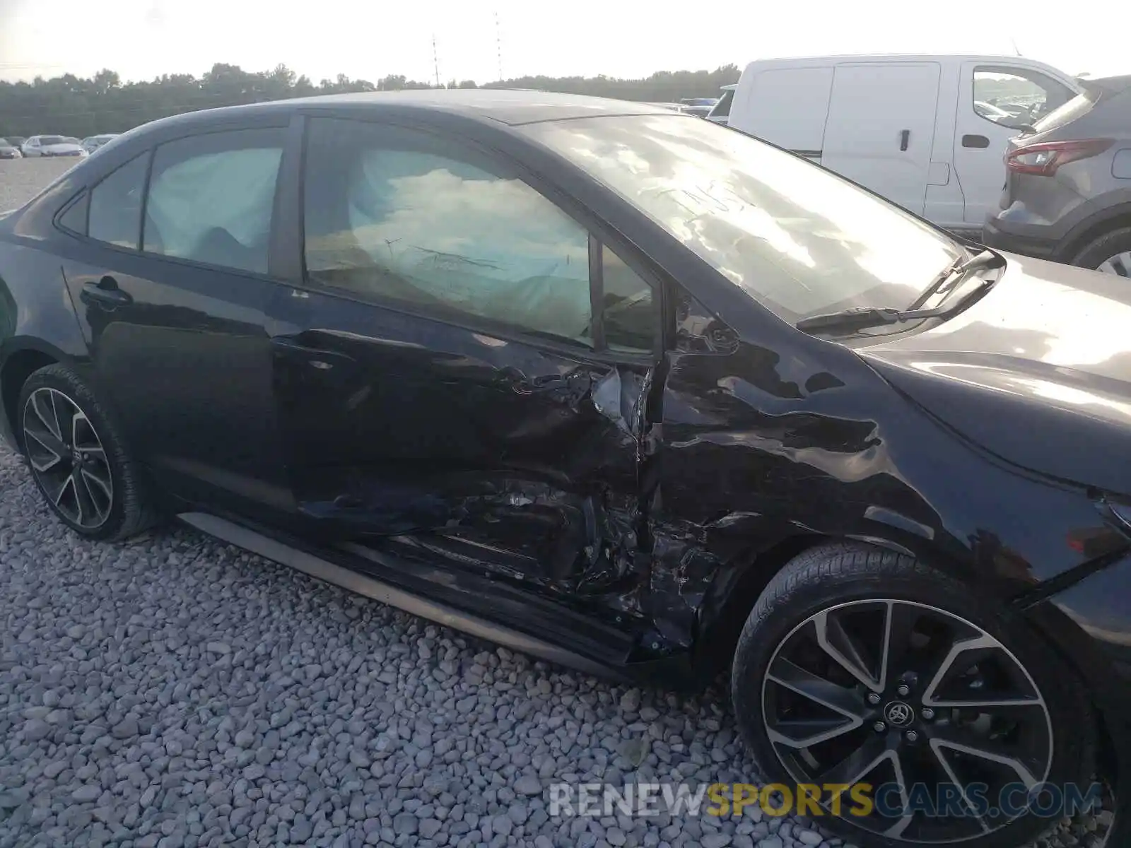 9 Photograph of a damaged car JTDS4RCE0LJ029957 TOYOTA COROLLA 2020