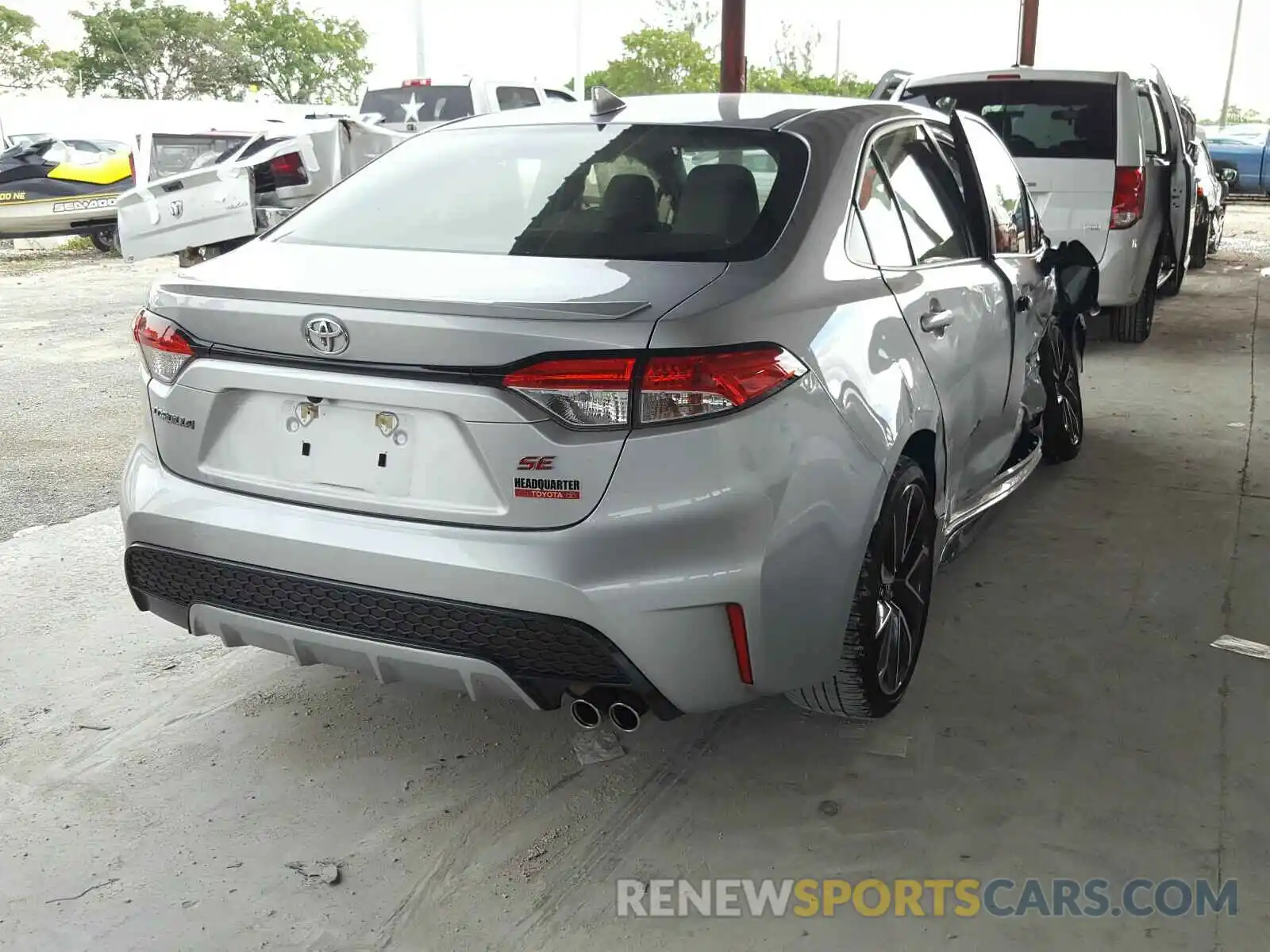 4 Photograph of a damaged car JTDS4RCE0LJ032521 TOYOTA COROLLA 2020