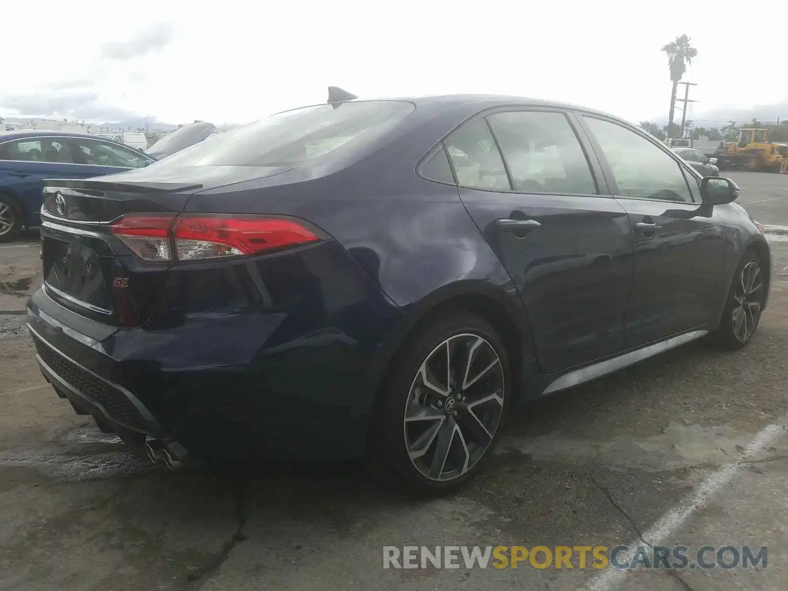 4 Photograph of a damaged car JTDS4RCE0LJ032647 TOYOTA COROLLA 2020