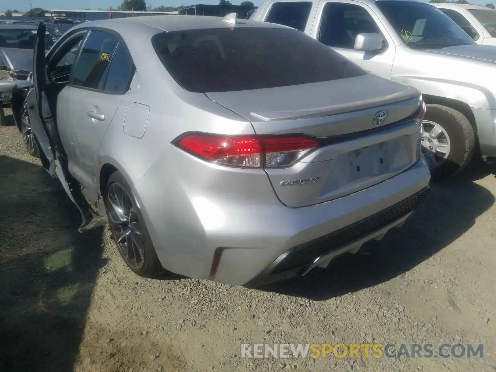 3 Photograph of a damaged car JTDS4RCE0LJ035872 TOYOTA COROLLA 2020