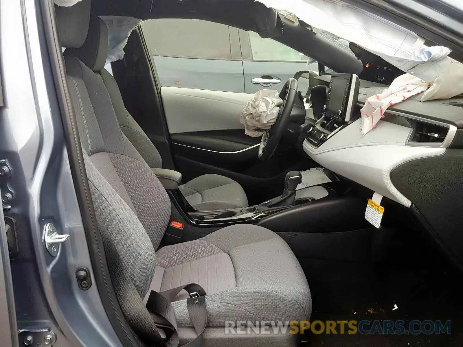 5 Photograph of a damaged car JTDS4RCE0LJ040960 TOYOTA COROLLA 2020