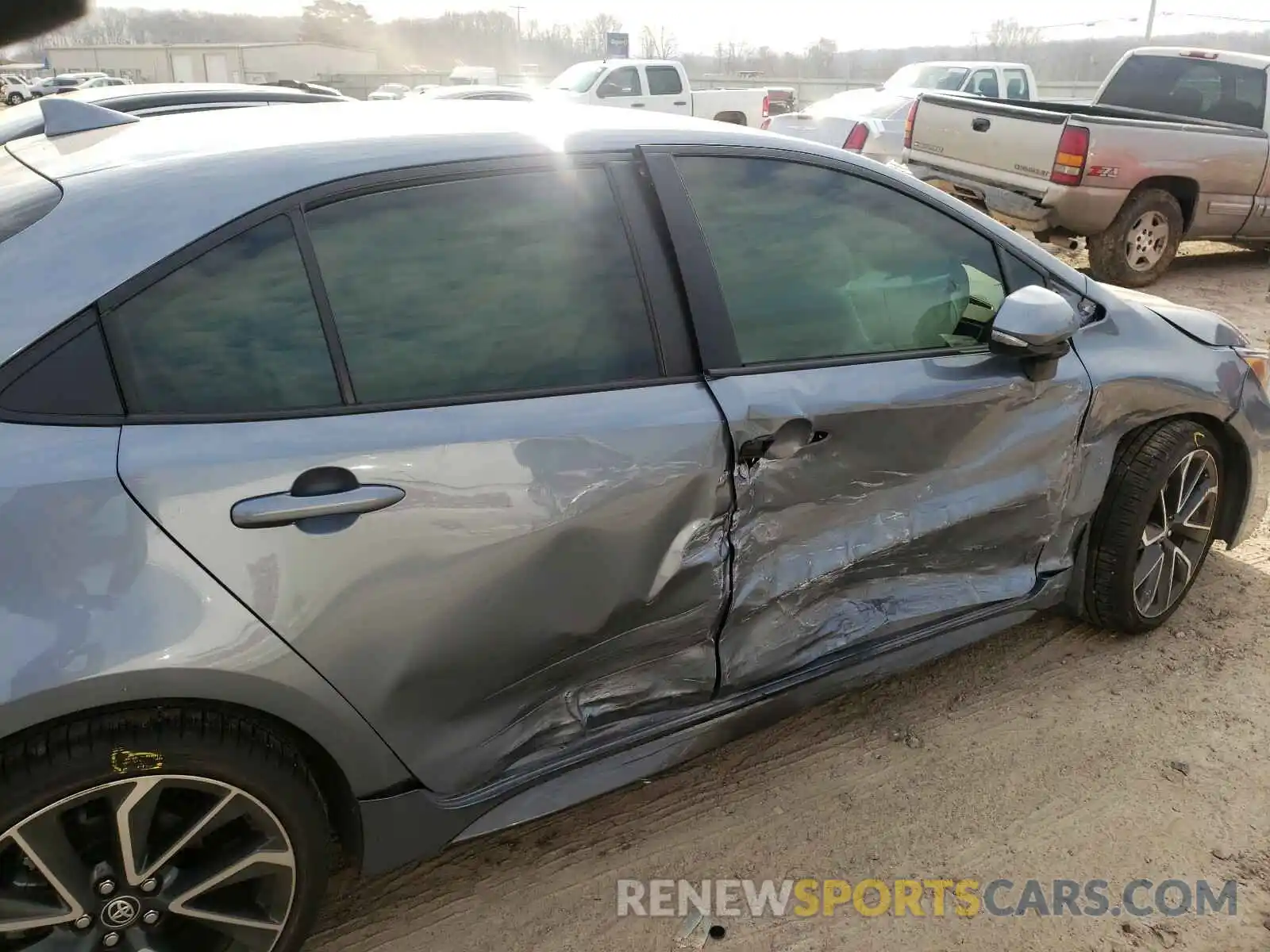 9 Photograph of a damaged car JTDS4RCE0LJ042014 TOYOTA COROLLA 2020