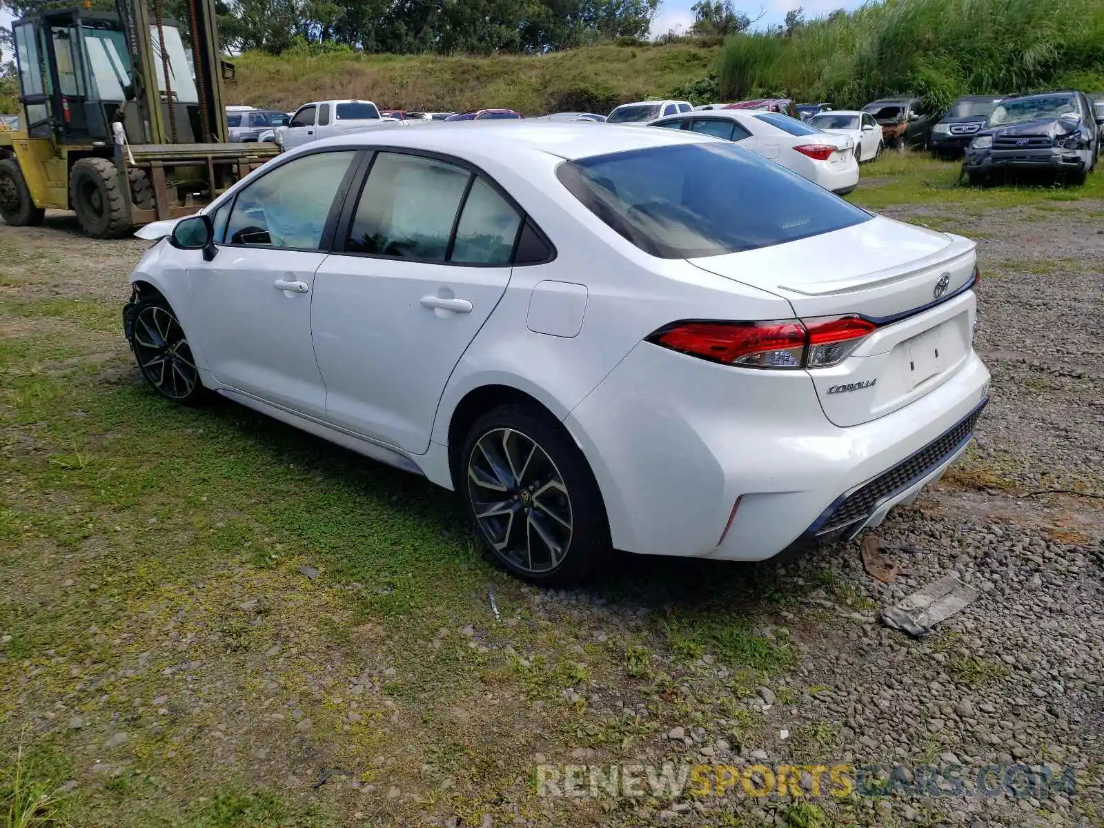 3 Photograph of a damaged car JTDS4RCE0LJ043678 TOYOTA COROLLA 2020