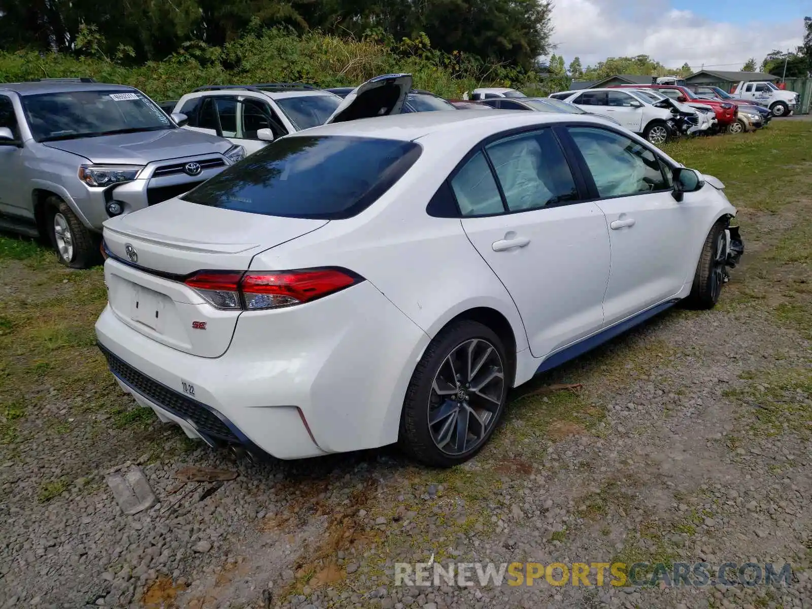 4 Photograph of a damaged car JTDS4RCE0LJ043678 TOYOTA COROLLA 2020