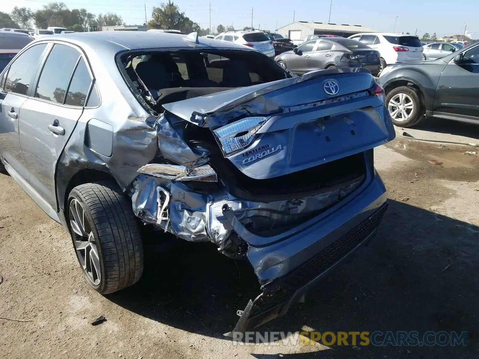 9 Photograph of a damaged car JTDS4RCE0LJ046337 TOYOTA COROLLA 2020