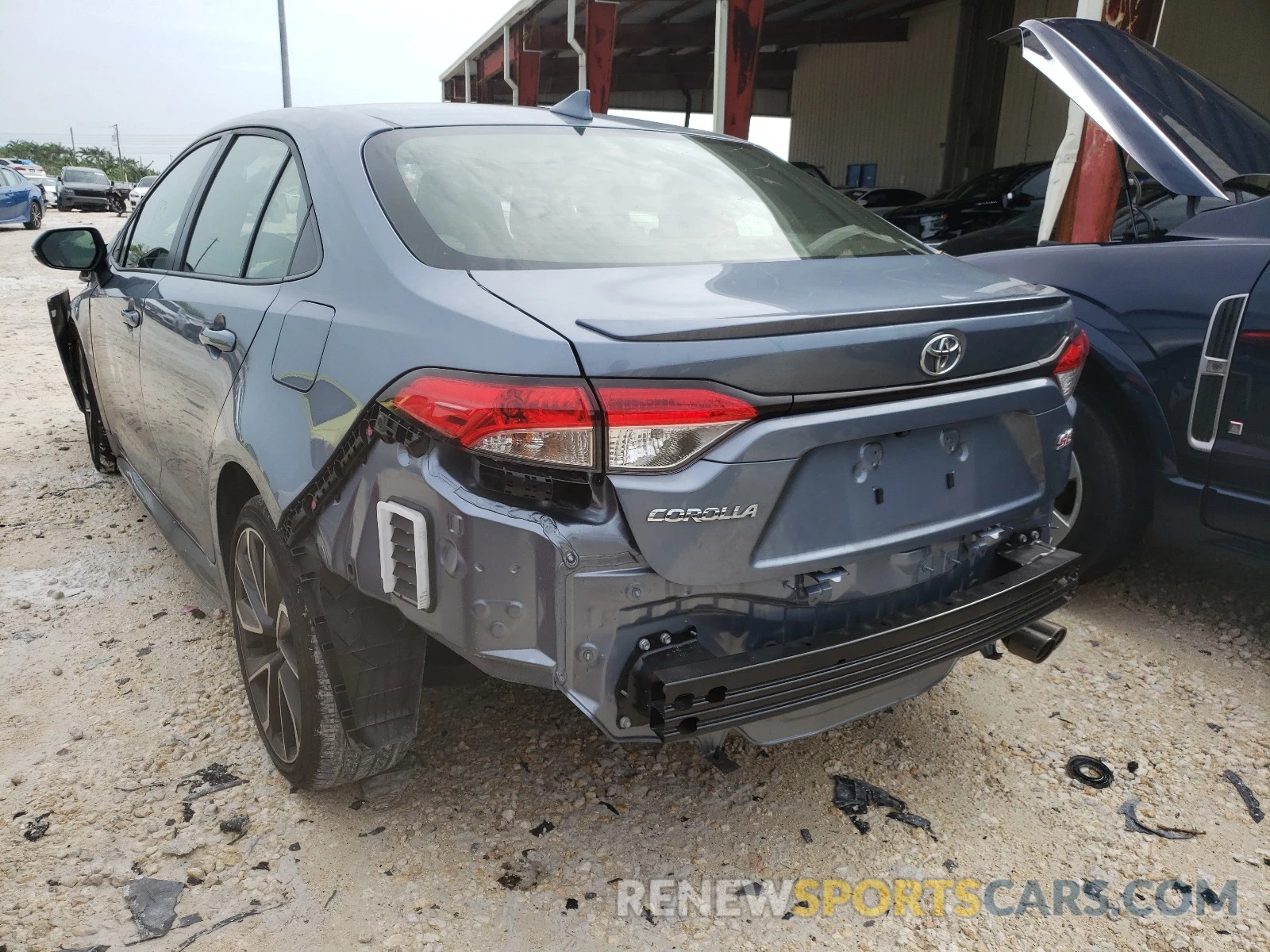 3 Photograph of a damaged car JTDS4RCE0LJ046533 TOYOTA COROLLA 2020