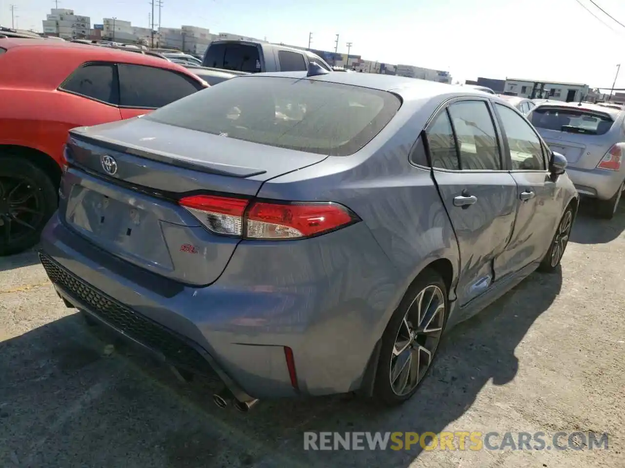 4 Photograph of a damaged car JTDS4RCE0LJ047987 TOYOTA COROLLA 2020