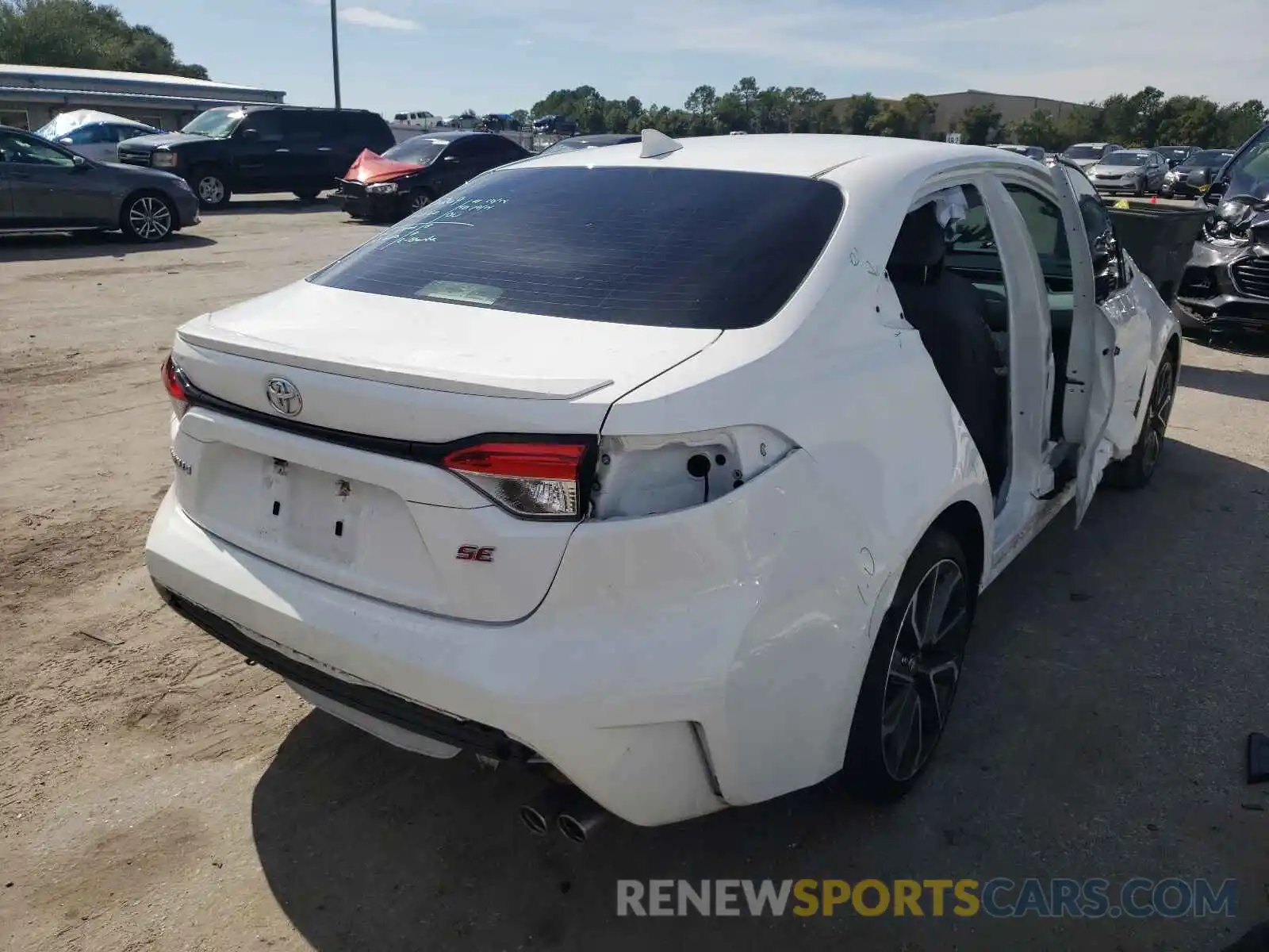 4 Photograph of a damaged car JTDS4RCE1LJ002329 TOYOTA COROLLA 2020