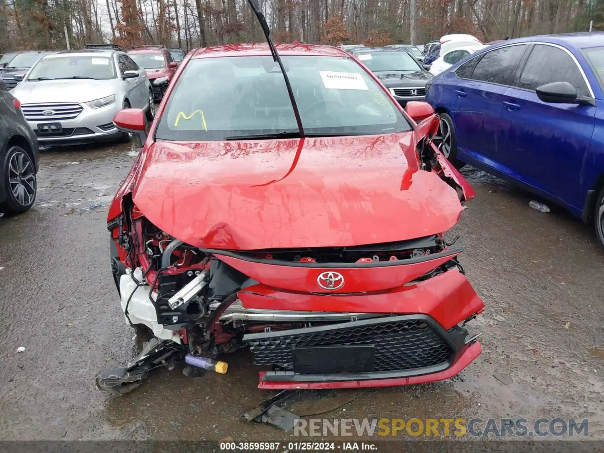 13 Photograph of a damaged car JTDS4RCE1LJ006672 TOYOTA COROLLA 2020