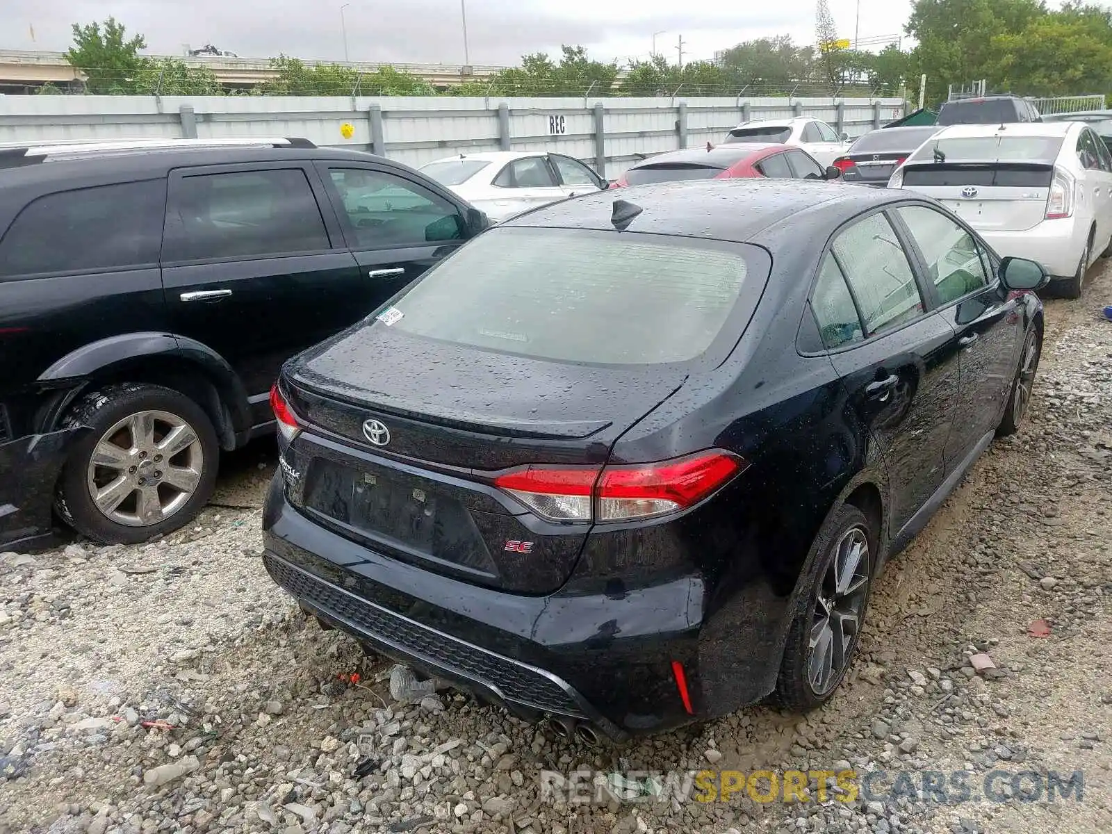 4 Photograph of a damaged car JTDS4RCE1LJ008311 TOYOTA COROLLA 2020