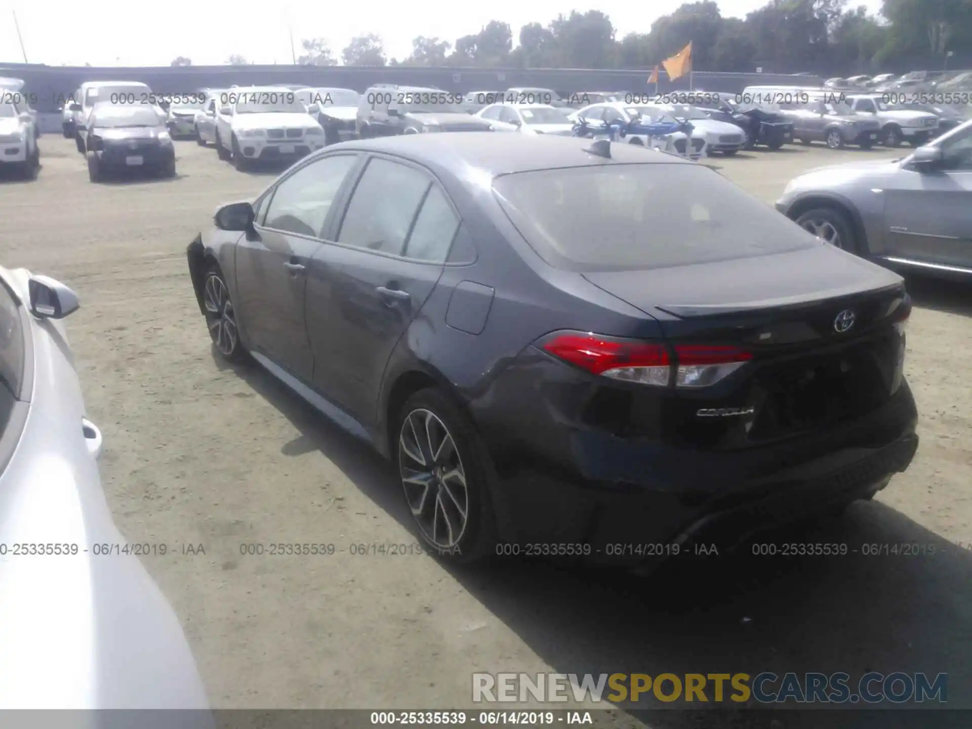 3 Photograph of a damaged car JTDS4RCE1LJ009636 TOYOTA COROLLA 2020