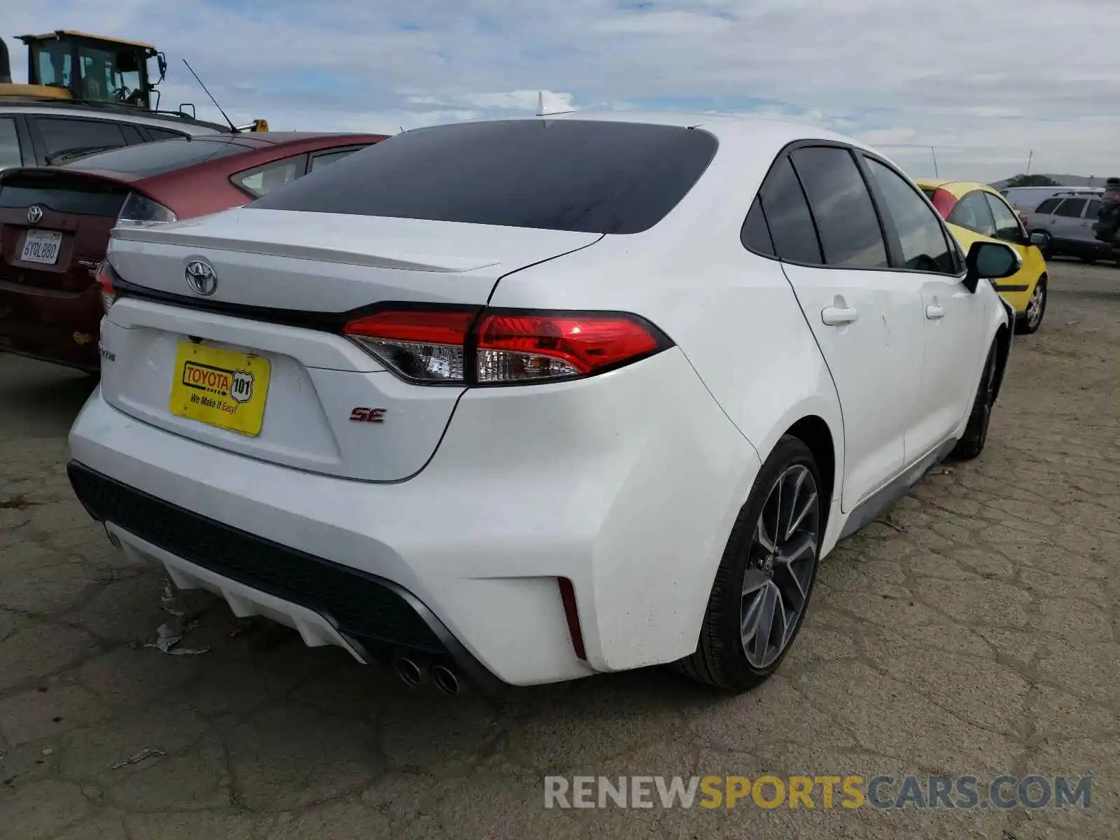 4 Photograph of a damaged car JTDS4RCE1LJ011841 TOYOTA COROLLA 2020