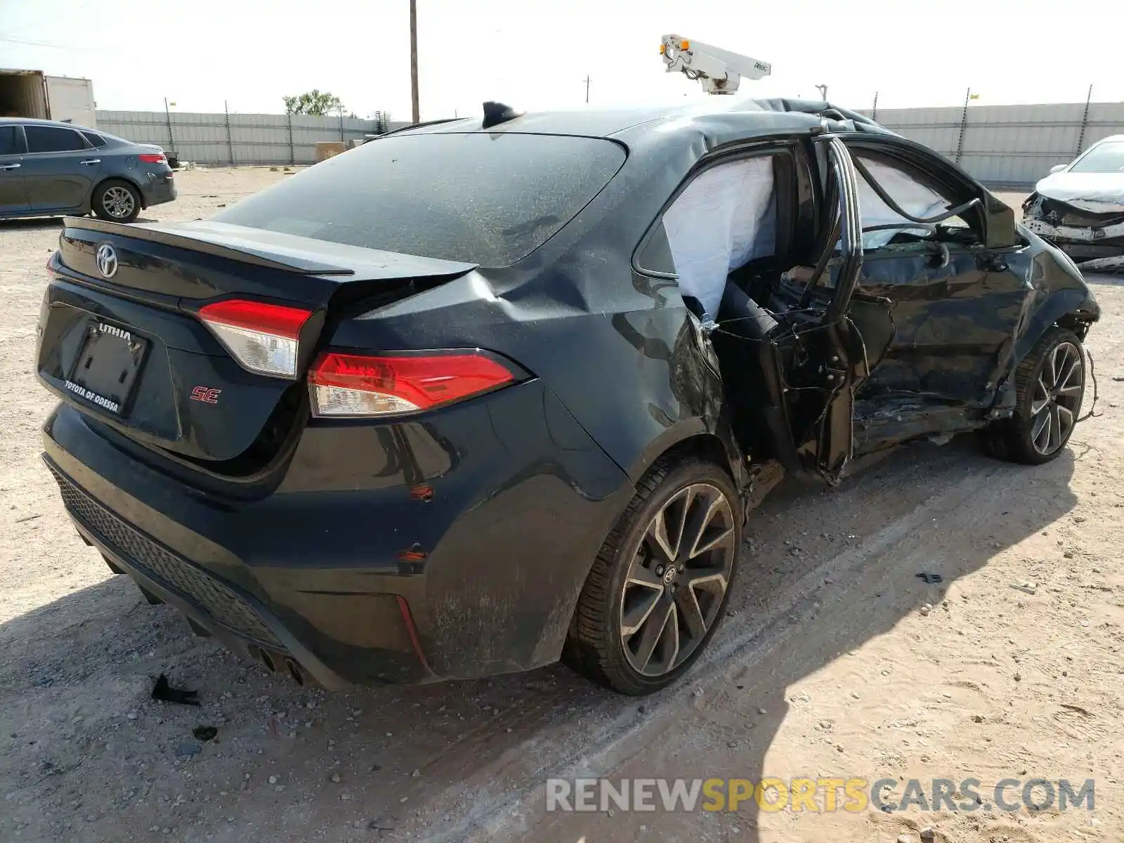 4 Photograph of a damaged car JTDS4RCE1LJ012469 TOYOTA COROLLA 2020