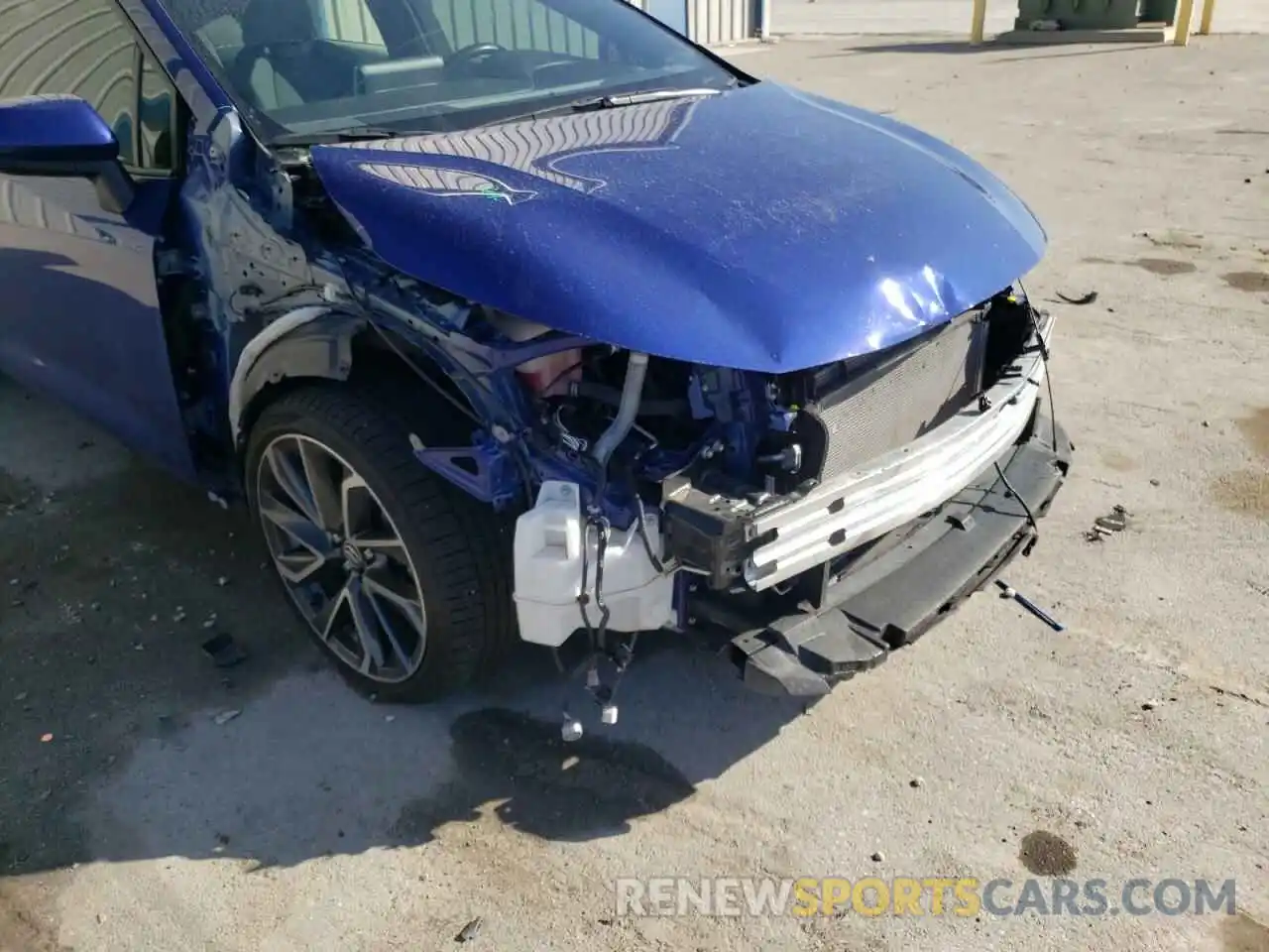 9 Photograph of a damaged car JTDS4RCE1LJ012570 TOYOTA COROLLA 2020