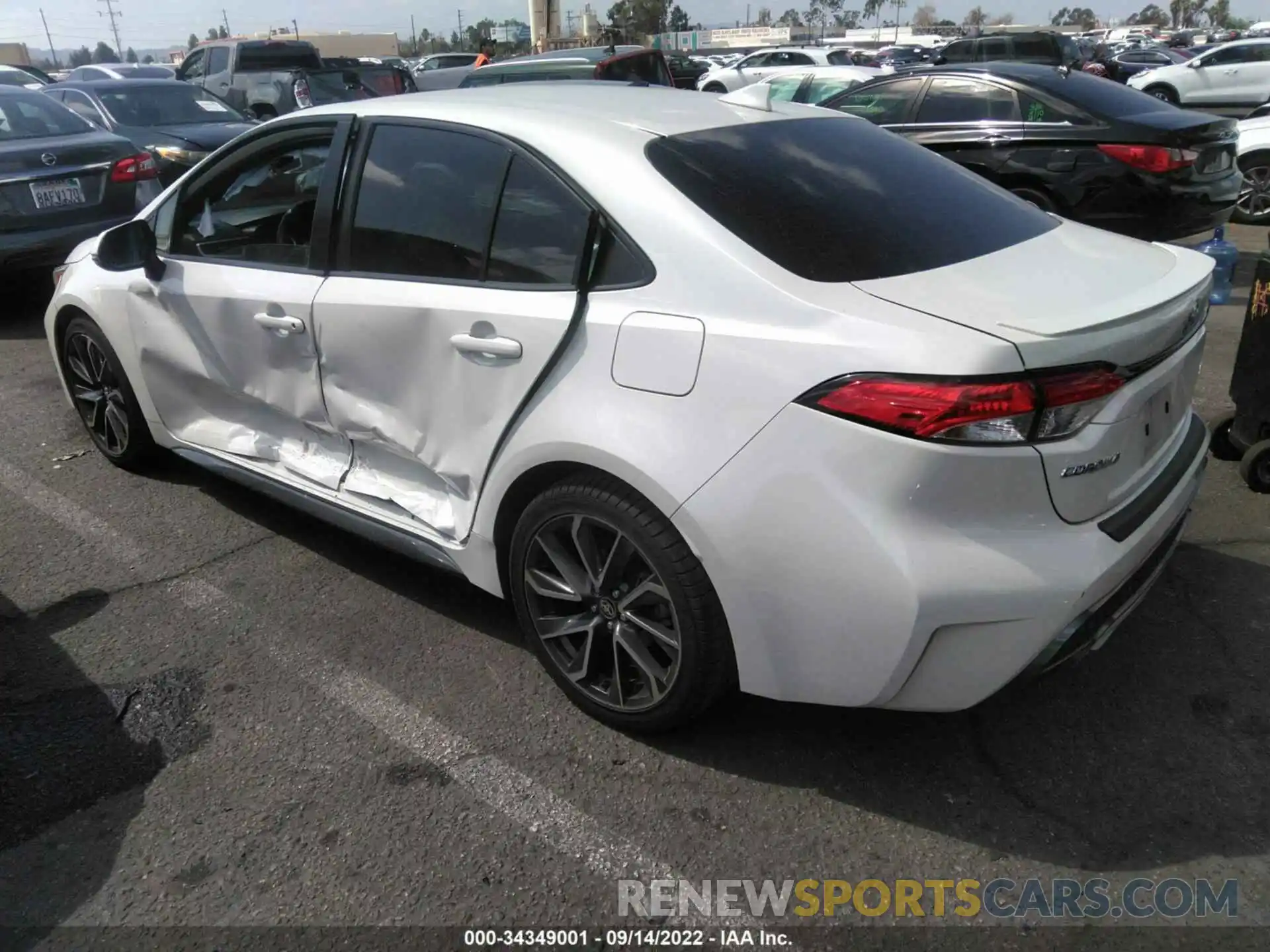 3 Photograph of a damaged car JTDS4RCE1LJ013329 TOYOTA COROLLA 2020