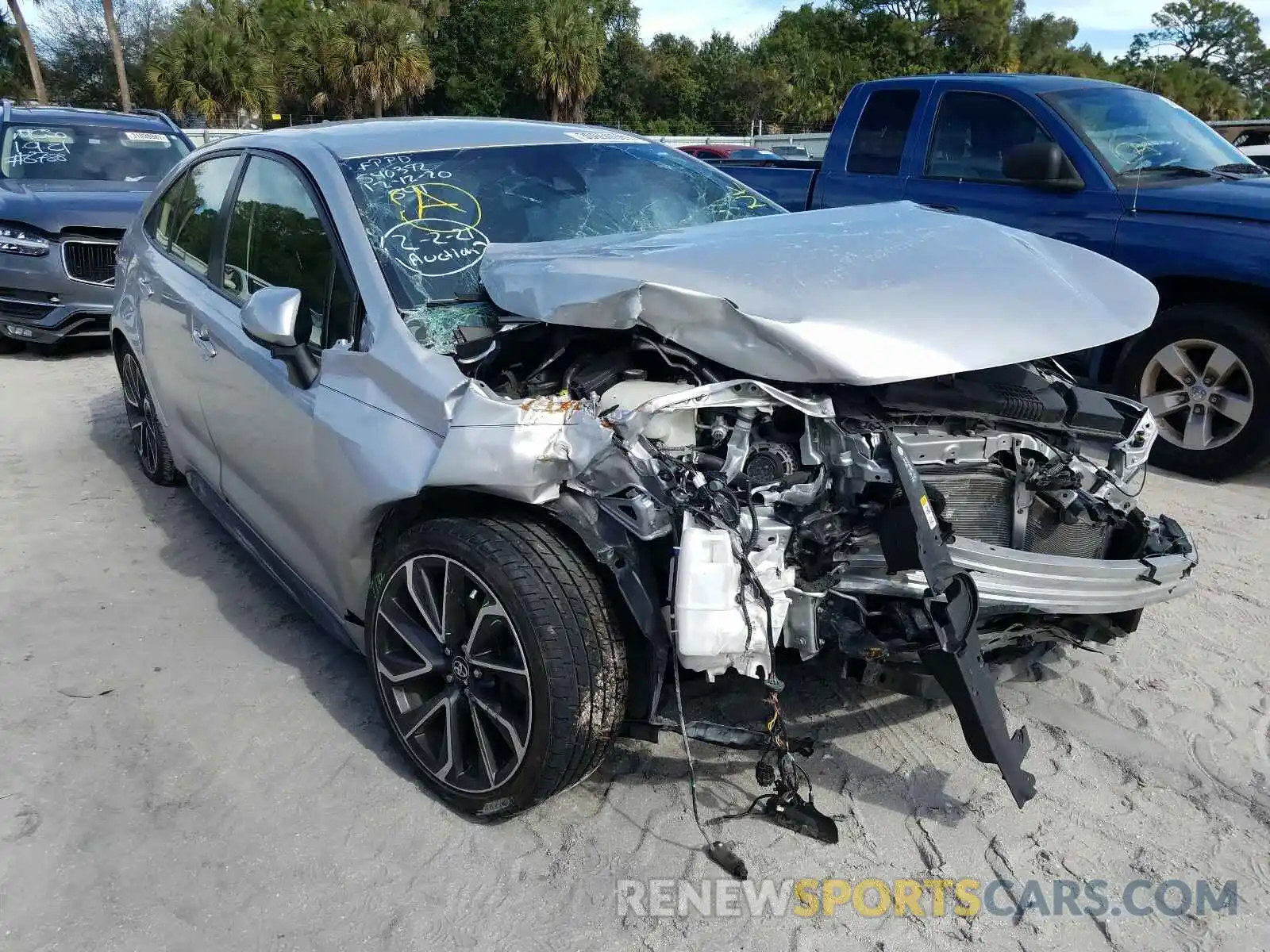 1 Photograph of a damaged car JTDS4RCE1LJ013735 TOYOTA COROLLA 2020