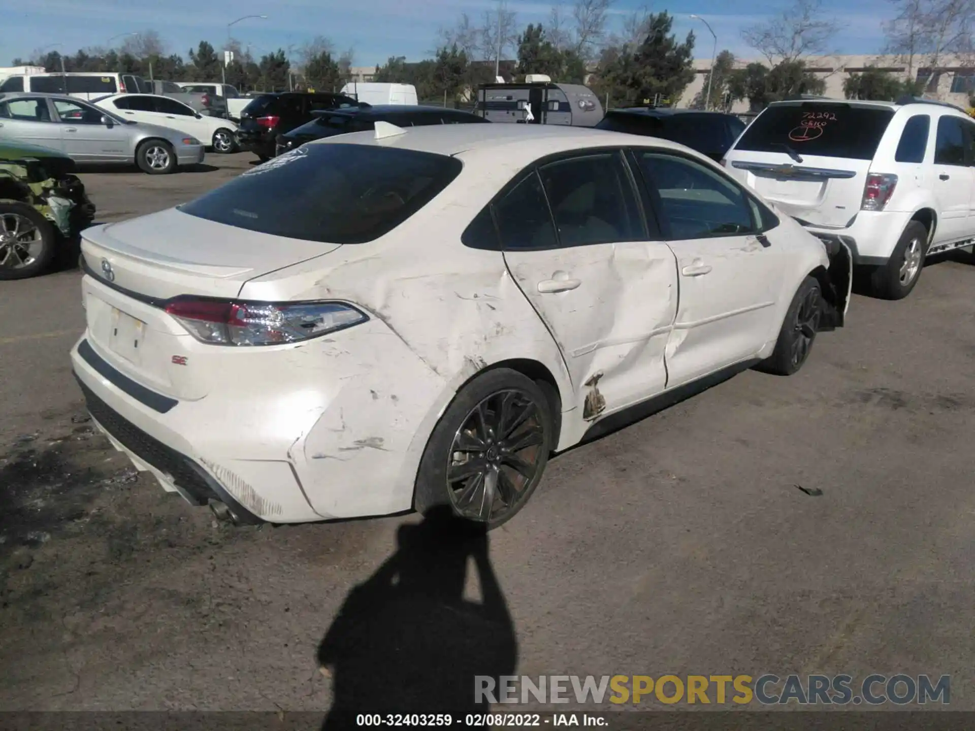 4 Photograph of a damaged car JTDS4RCE1LJ016814 TOYOTA COROLLA 2020