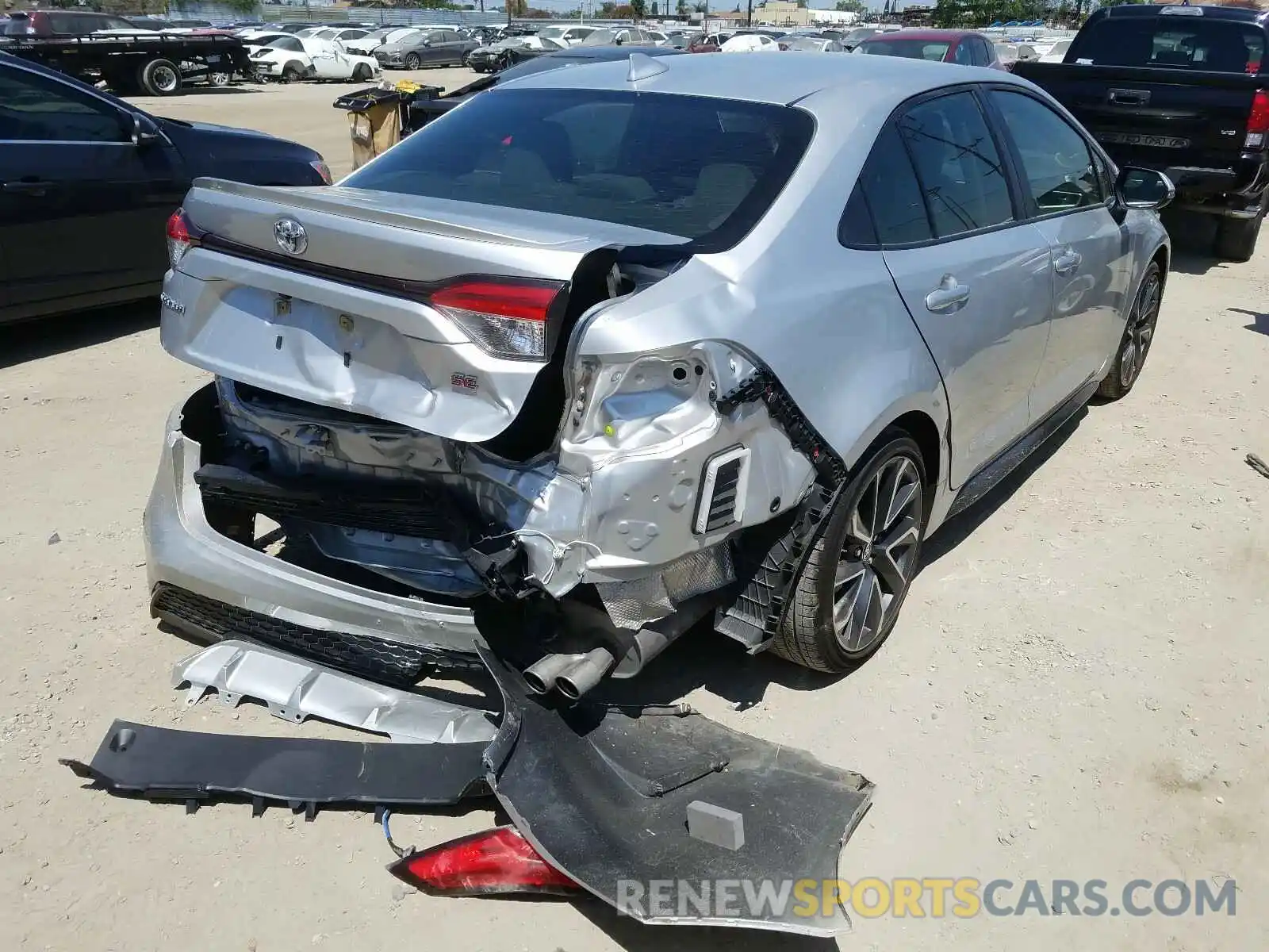 4 Photograph of a damaged car JTDS4RCE1LJ017493 TOYOTA COROLLA 2020