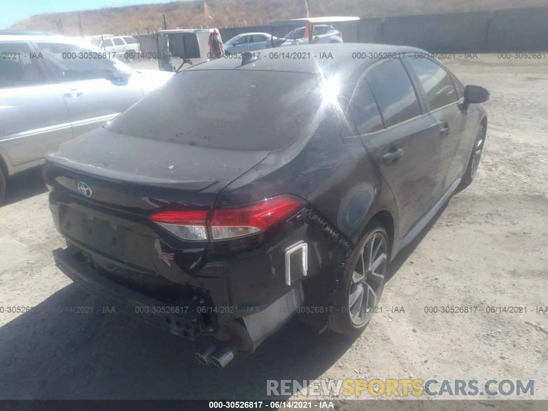 4 Photograph of a damaged car JTDS4RCE1LJ017946 TOYOTA COROLLA 2020