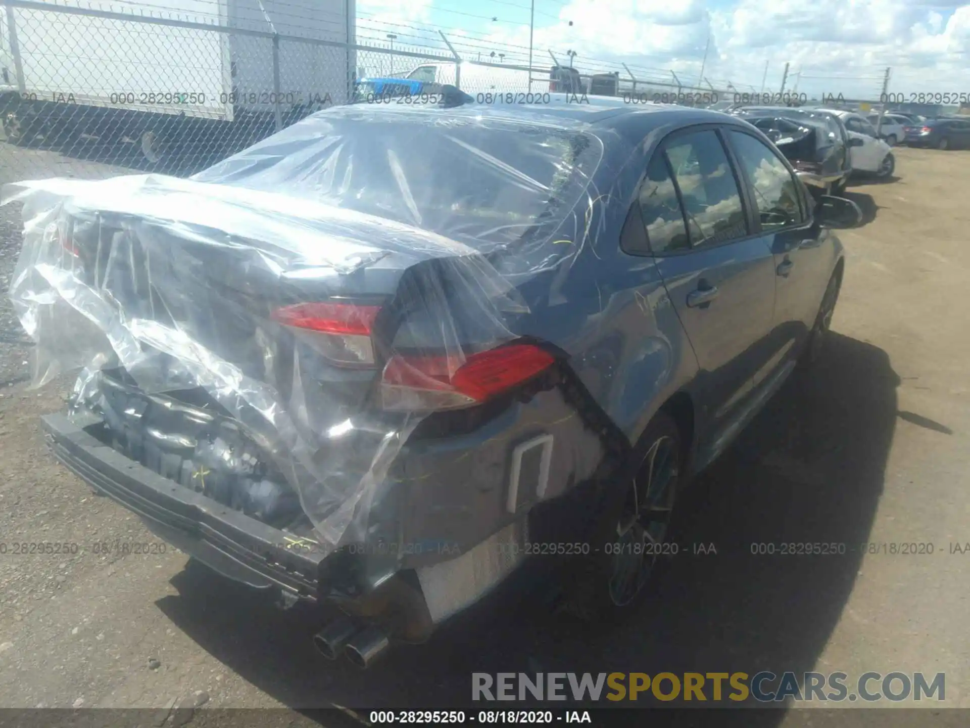 4 Photograph of a damaged car JTDS4RCE1LJ017994 TOYOTA COROLLA 2020