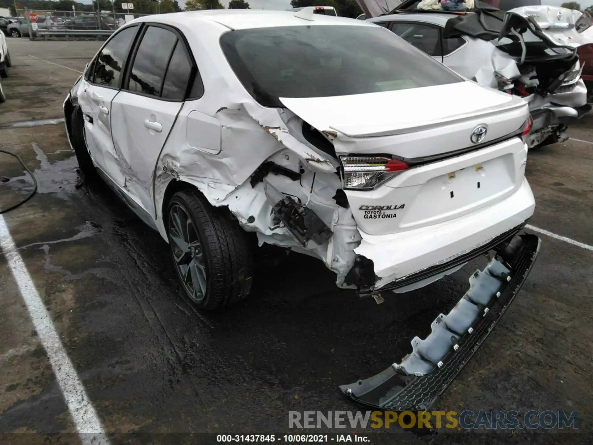 12 Photograph of a damaged car JTDS4RCE1LJ019129 TOYOTA COROLLA 2020