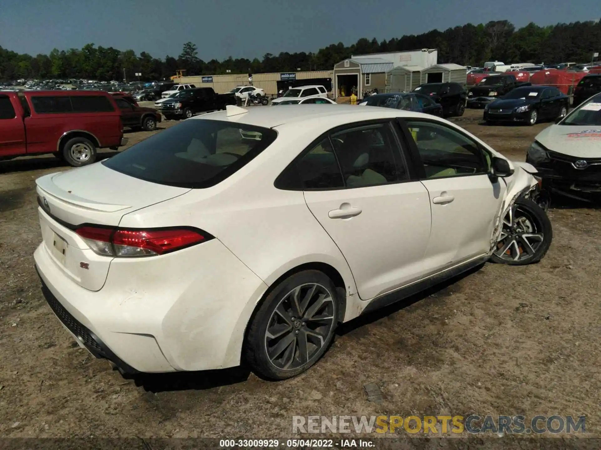 4 Photograph of a damaged car JTDS4RCE1LJ021706 TOYOTA COROLLA 2020