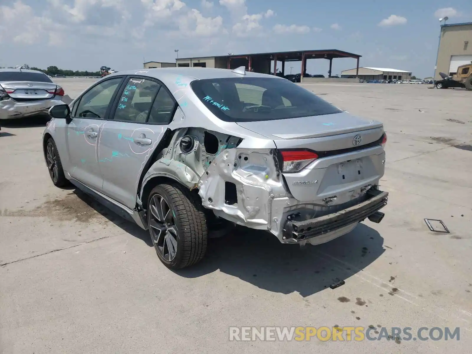 3 Photograph of a damaged car JTDS4RCE1LJ023794 TOYOTA COROLLA 2020