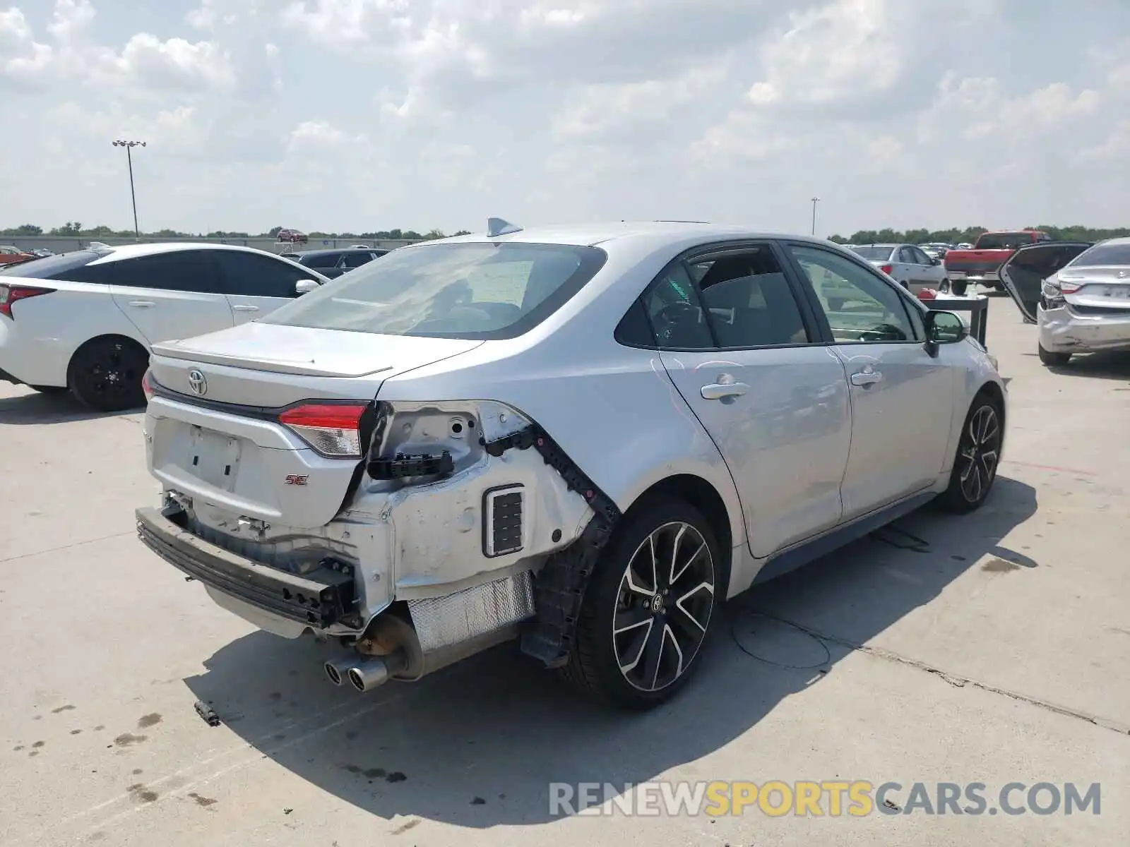 4 Photograph of a damaged car JTDS4RCE1LJ023794 TOYOTA COROLLA 2020