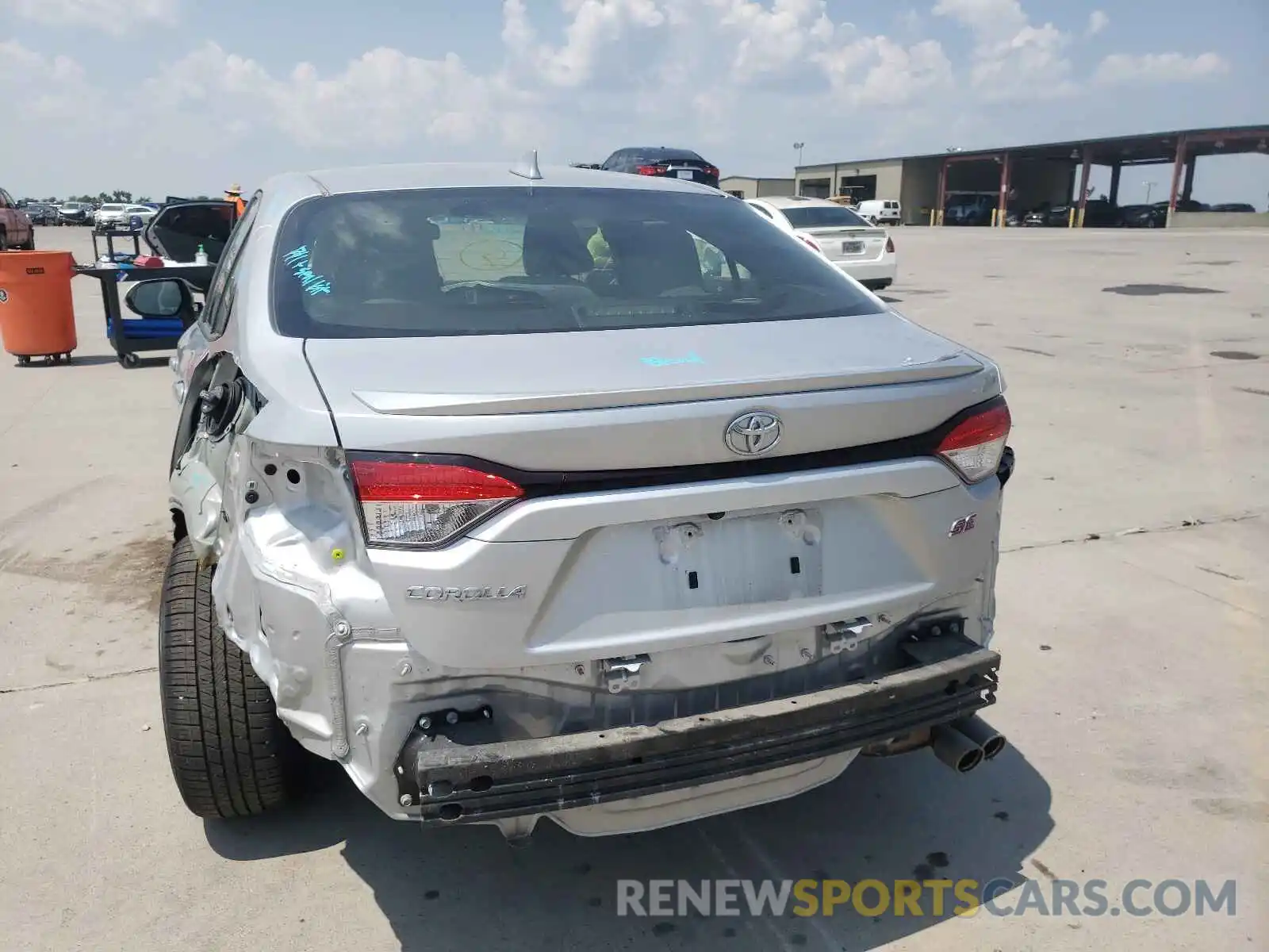 9 Photograph of a damaged car JTDS4RCE1LJ023794 TOYOTA COROLLA 2020