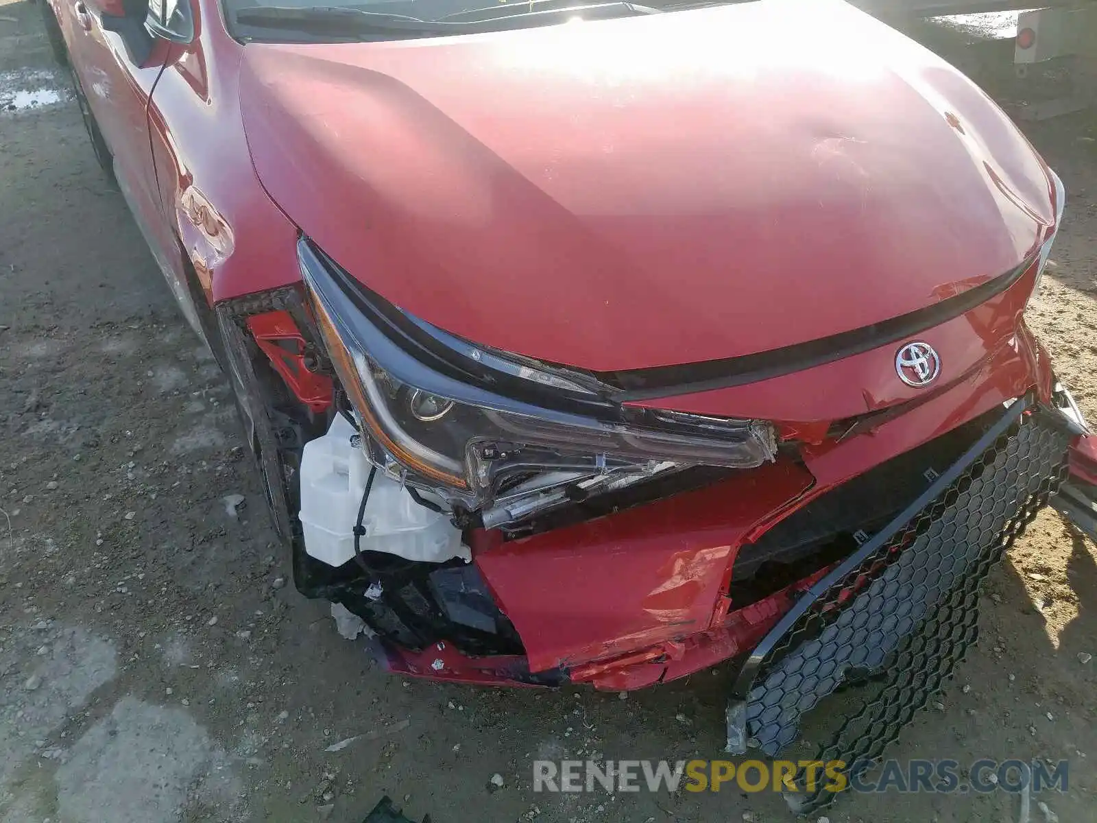 9 Photograph of a damaged car JTDS4RCE1LJ024783 TOYOTA COROLLA 2020