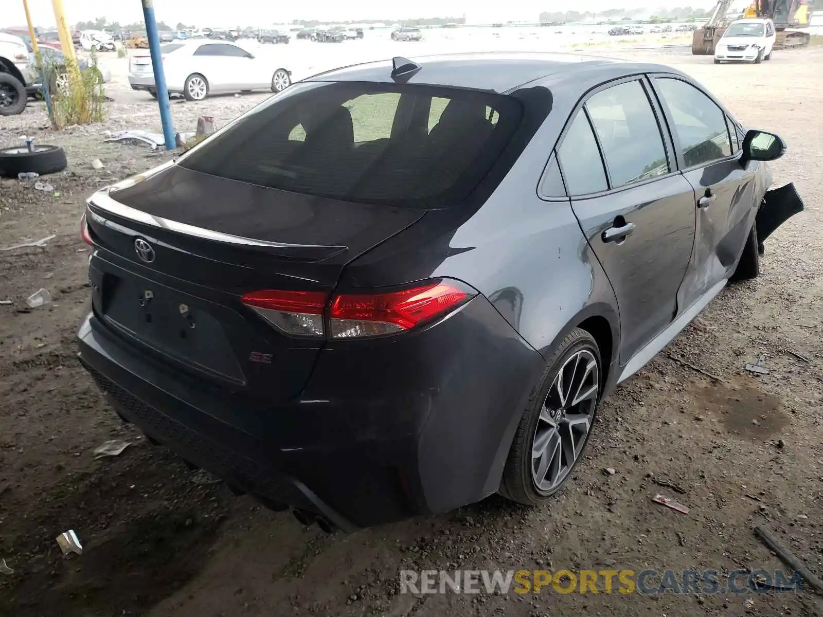 4 Photograph of a damaged car JTDS4RCE1LJ027196 TOYOTA COROLLA 2020