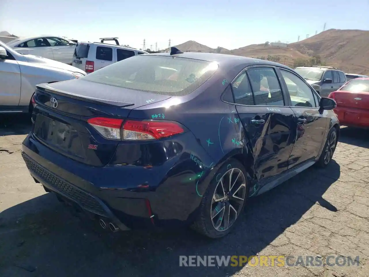 4 Photograph of a damaged car JTDS4RCE1LJ028008 TOYOTA COROLLA 2020