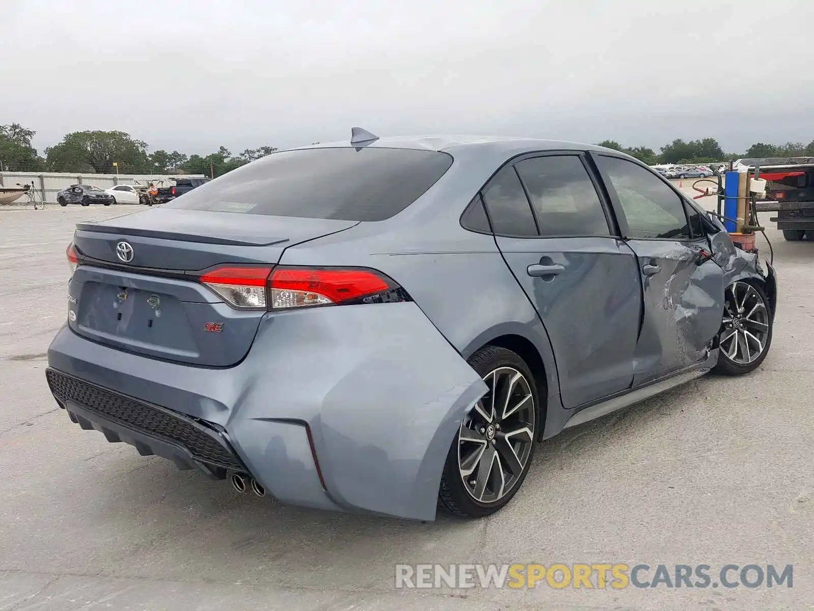 4 Photograph of a damaged car JTDS4RCE1LJ033354 TOYOTA COROLLA 2020