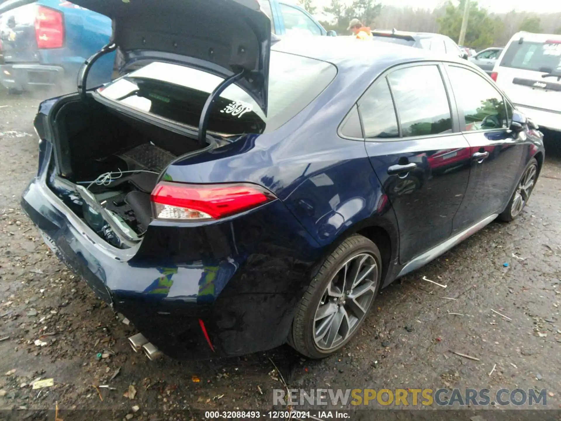 4 Photograph of a damaged car JTDS4RCE1LJ034505 TOYOTA COROLLA 2020