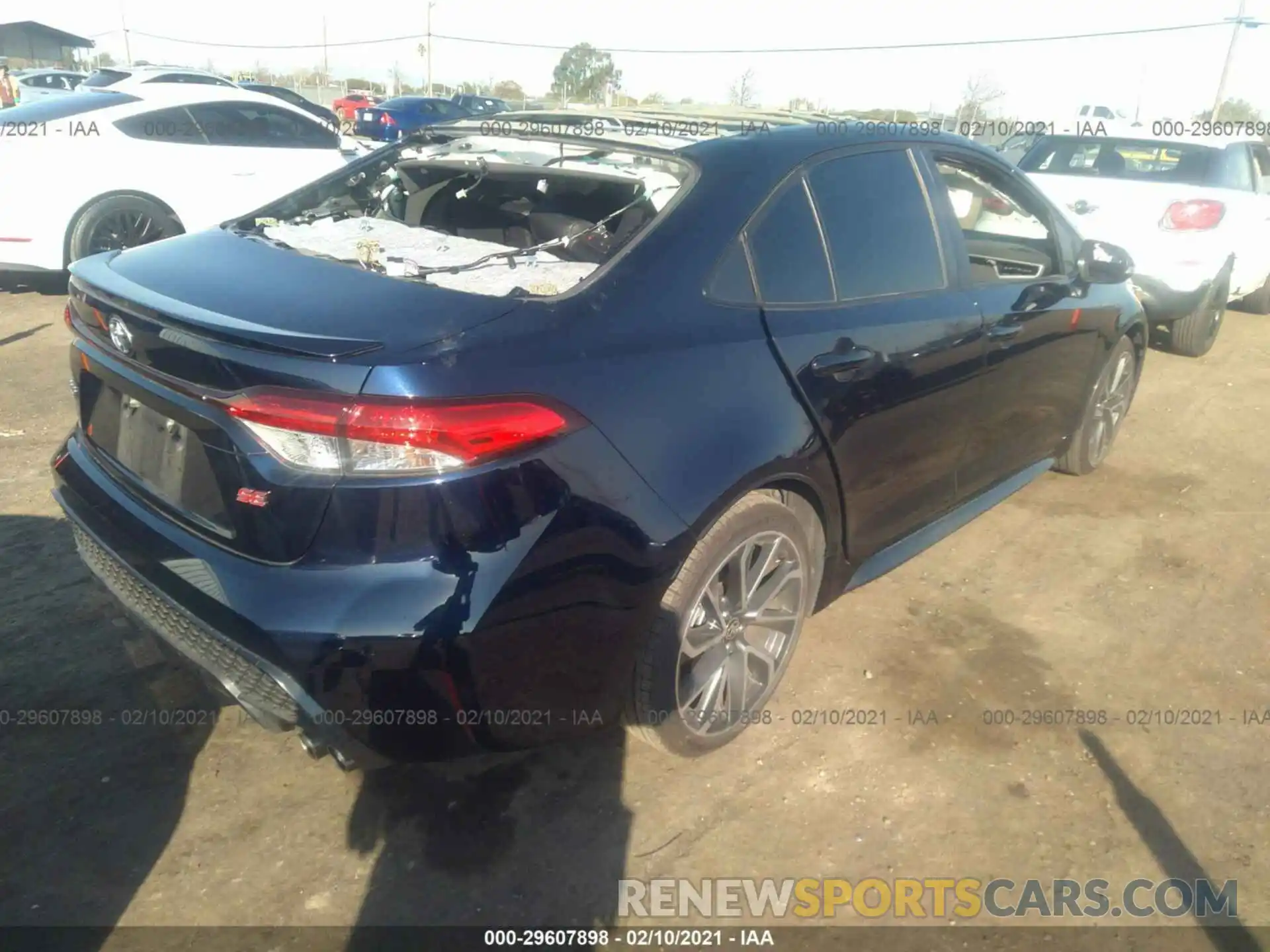 4 Photograph of a damaged car JTDS4RCE1LJ038053 TOYOTA COROLLA 2020