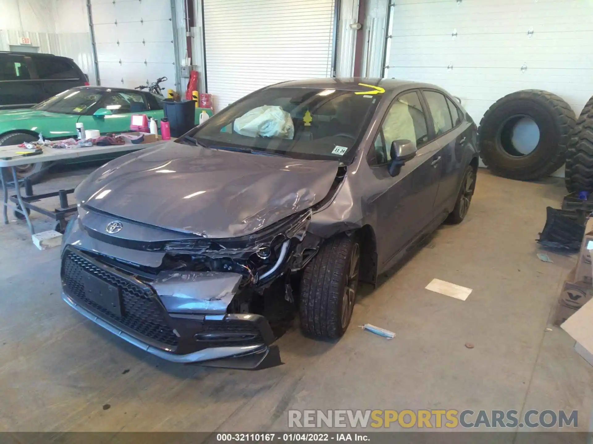 2 Photograph of a damaged car JTDS4RCE1LJ039011 TOYOTA COROLLA 2020