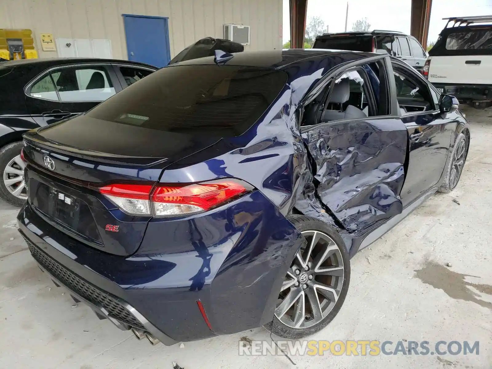 4 Photograph of a damaged car JTDS4RCE1LJ039459 TOYOTA COROLLA 2020