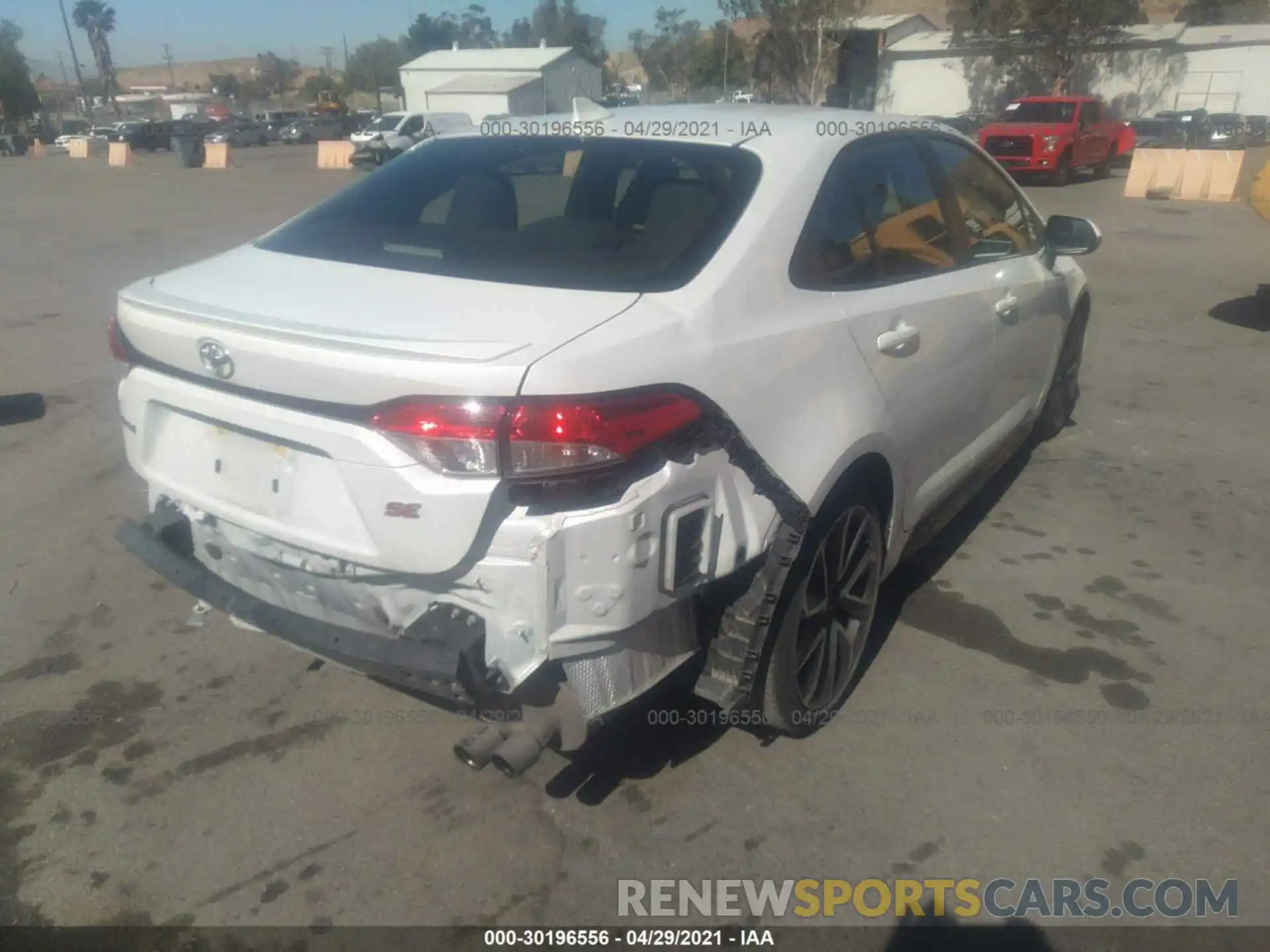 4 Photograph of a damaged car JTDS4RCE1LJ040885 TOYOTA COROLLA 2020