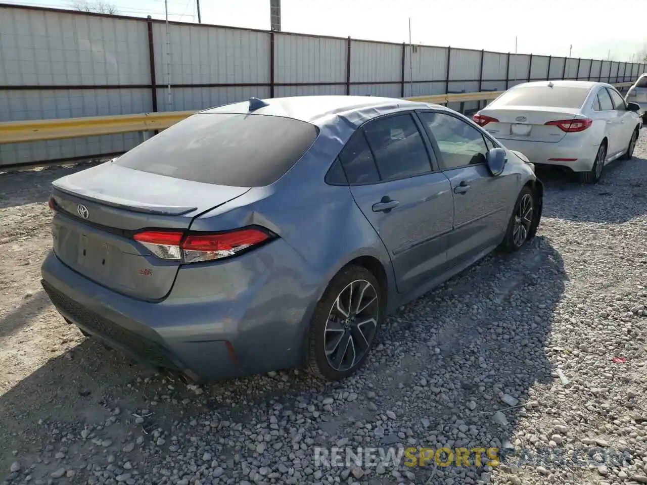 4 Photograph of a damaged car JTDS4RCE1LJ050137 TOYOTA COROLLA 2020