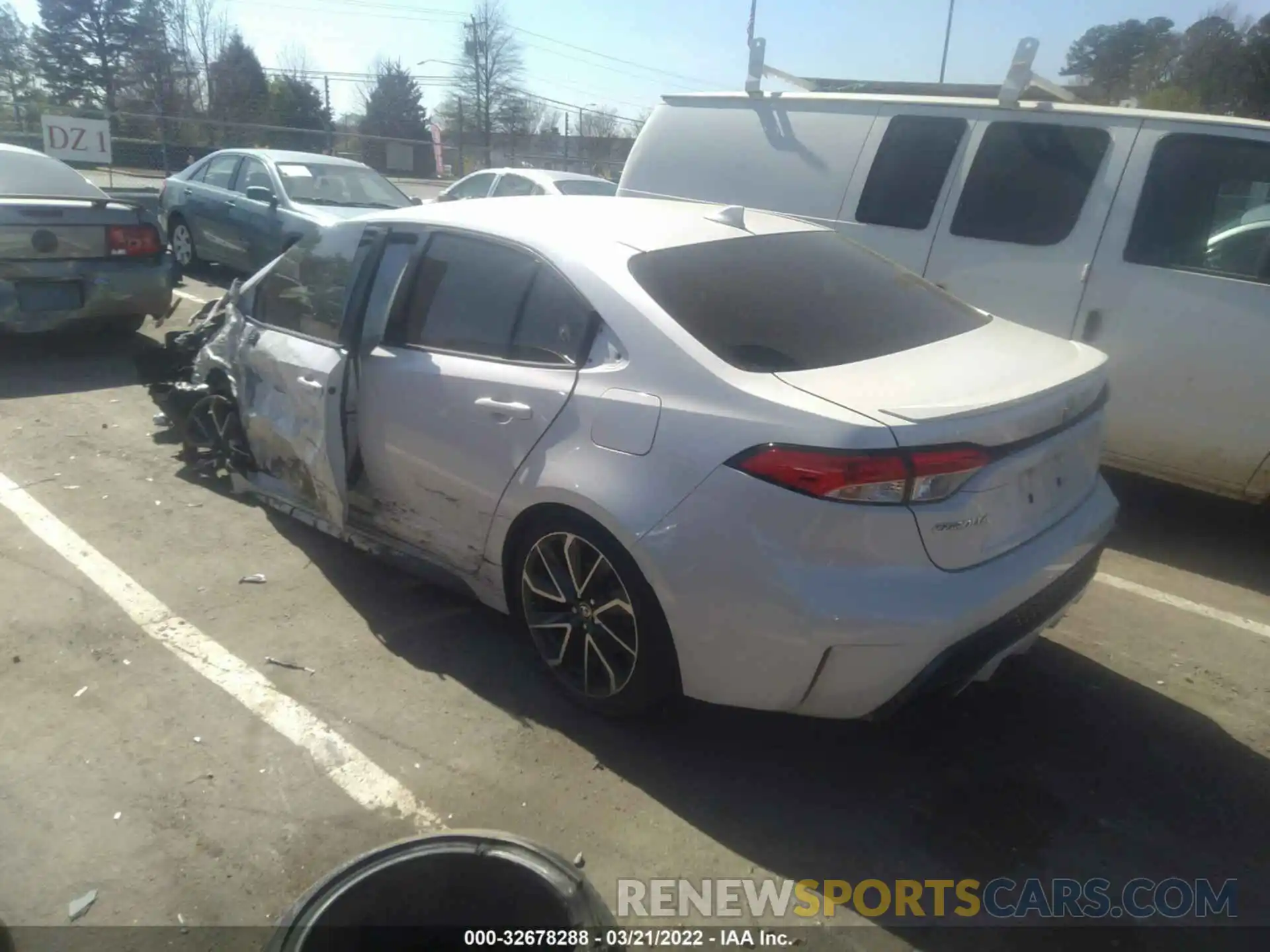 3 Photograph of a damaged car JTDS4RCE2LJ004526 TOYOTA COROLLA 2020