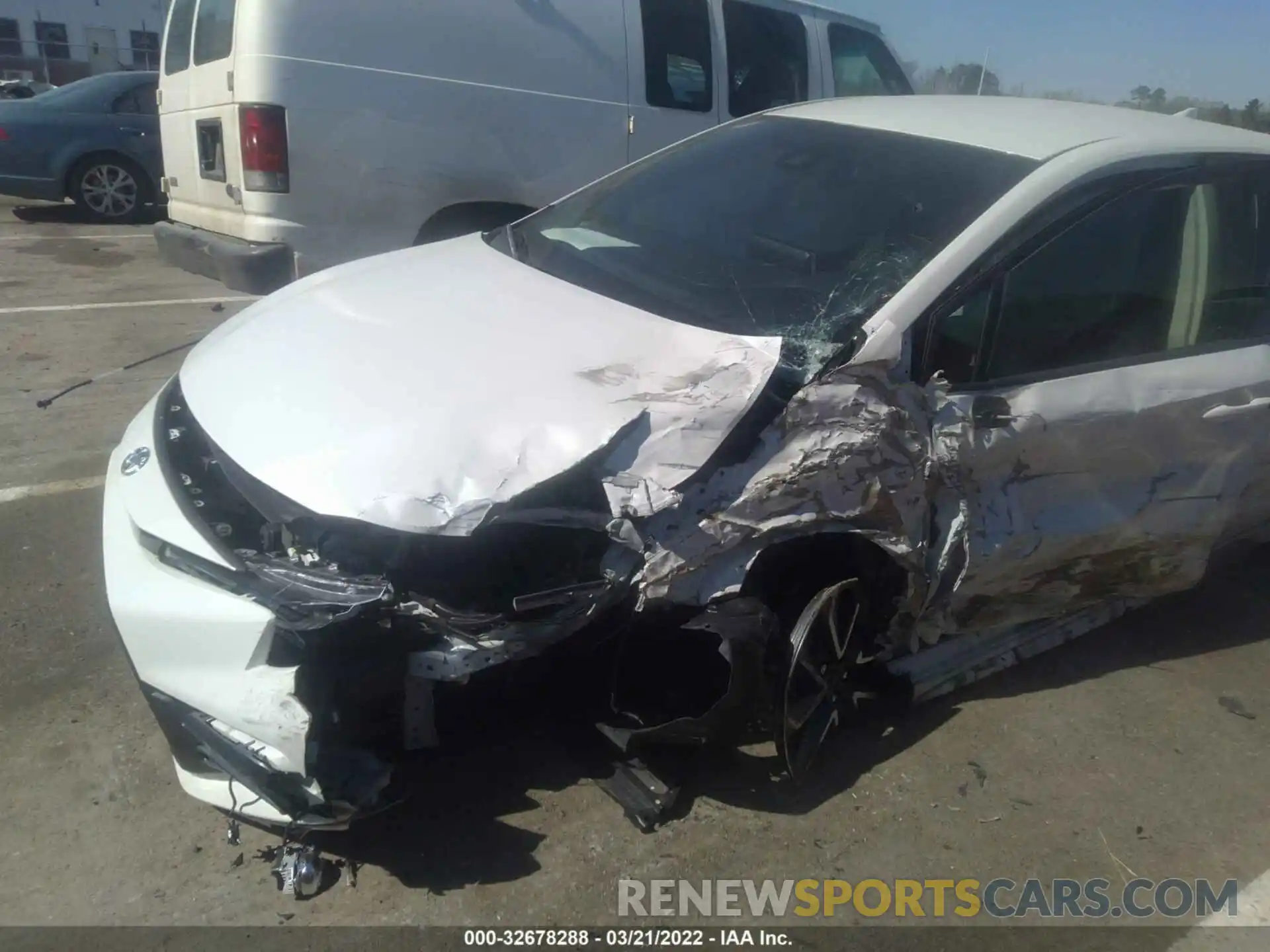 6 Photograph of a damaged car JTDS4RCE2LJ004526 TOYOTA COROLLA 2020