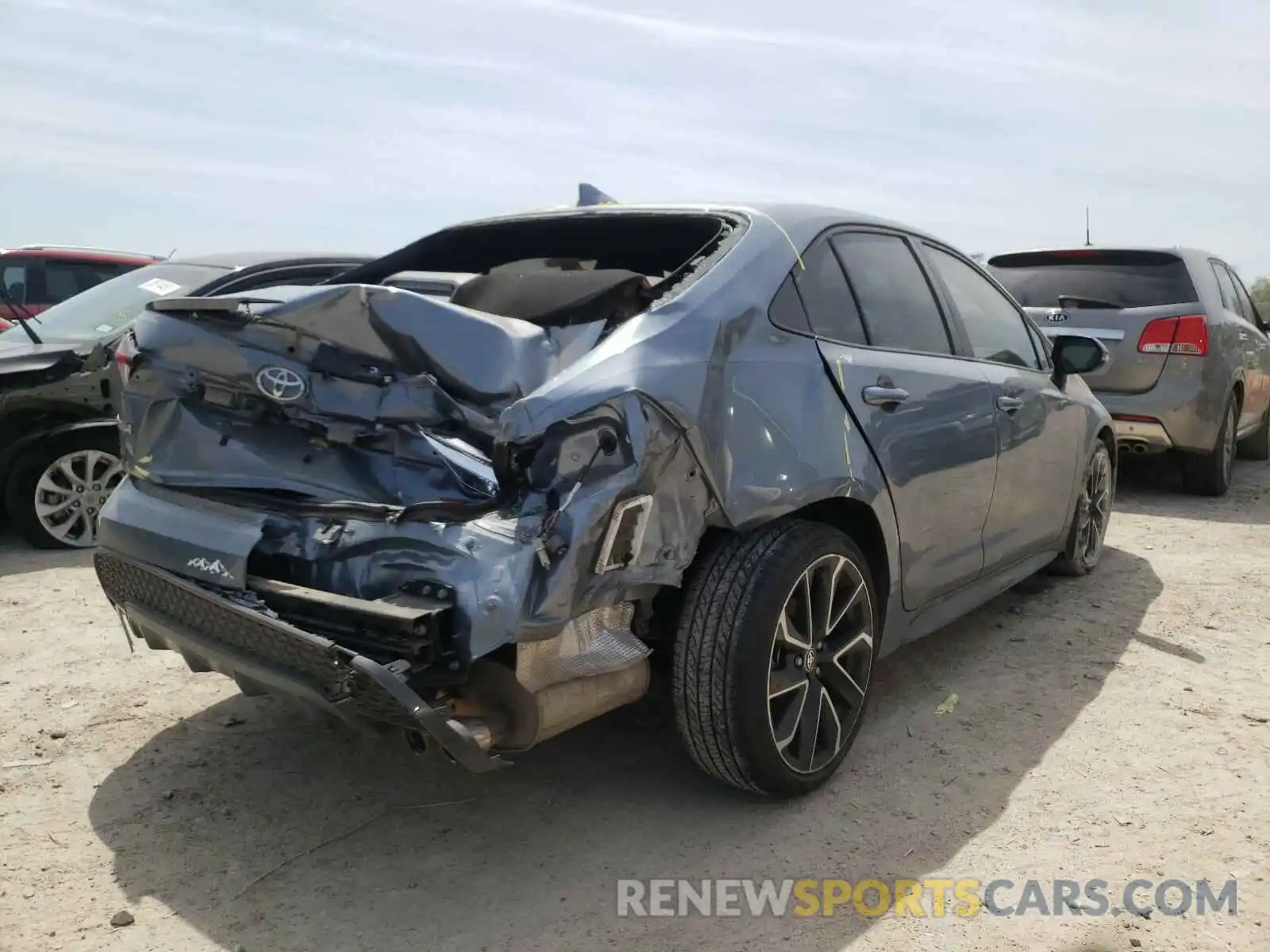 4 Photograph of a damaged car JTDS4RCE2LJ005059 TOYOTA COROLLA 2020